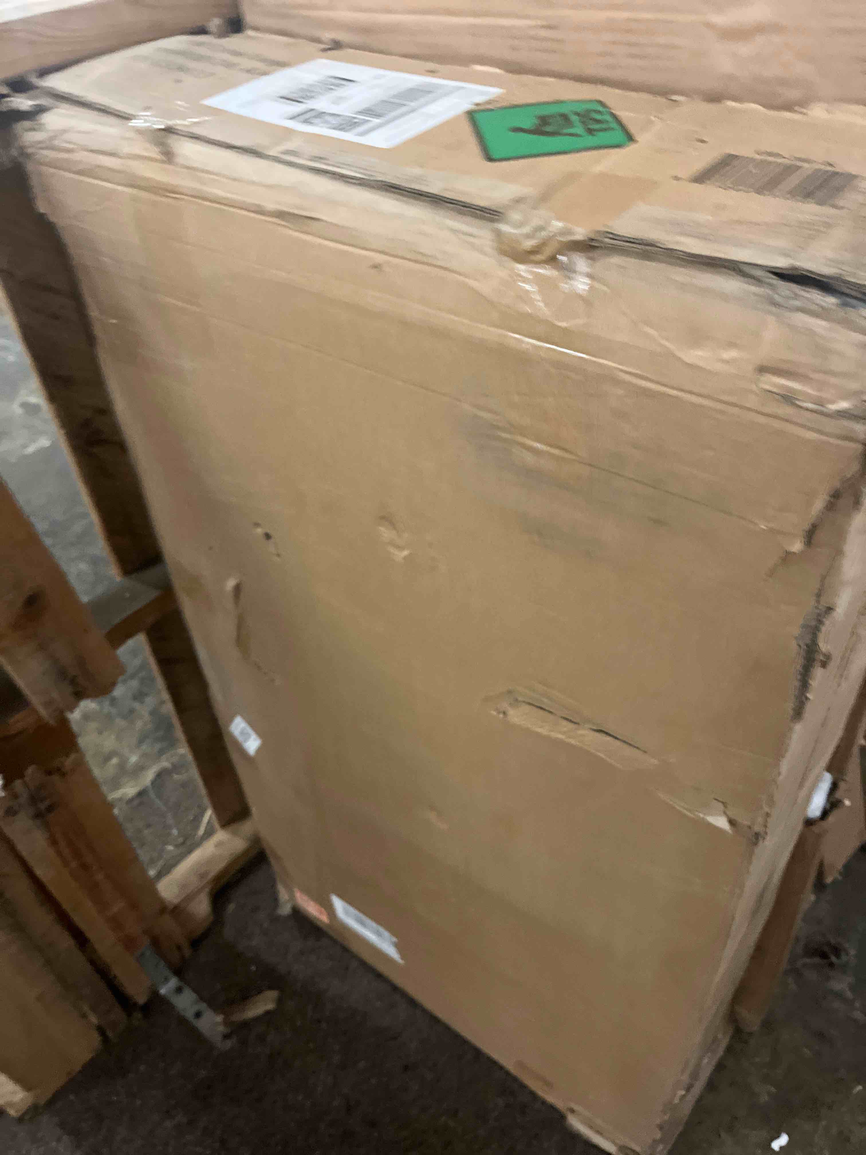 https://s3.amazonaws.com/lotting-images-prod/phillipi/GRA1833089_1777296734877.jpeg