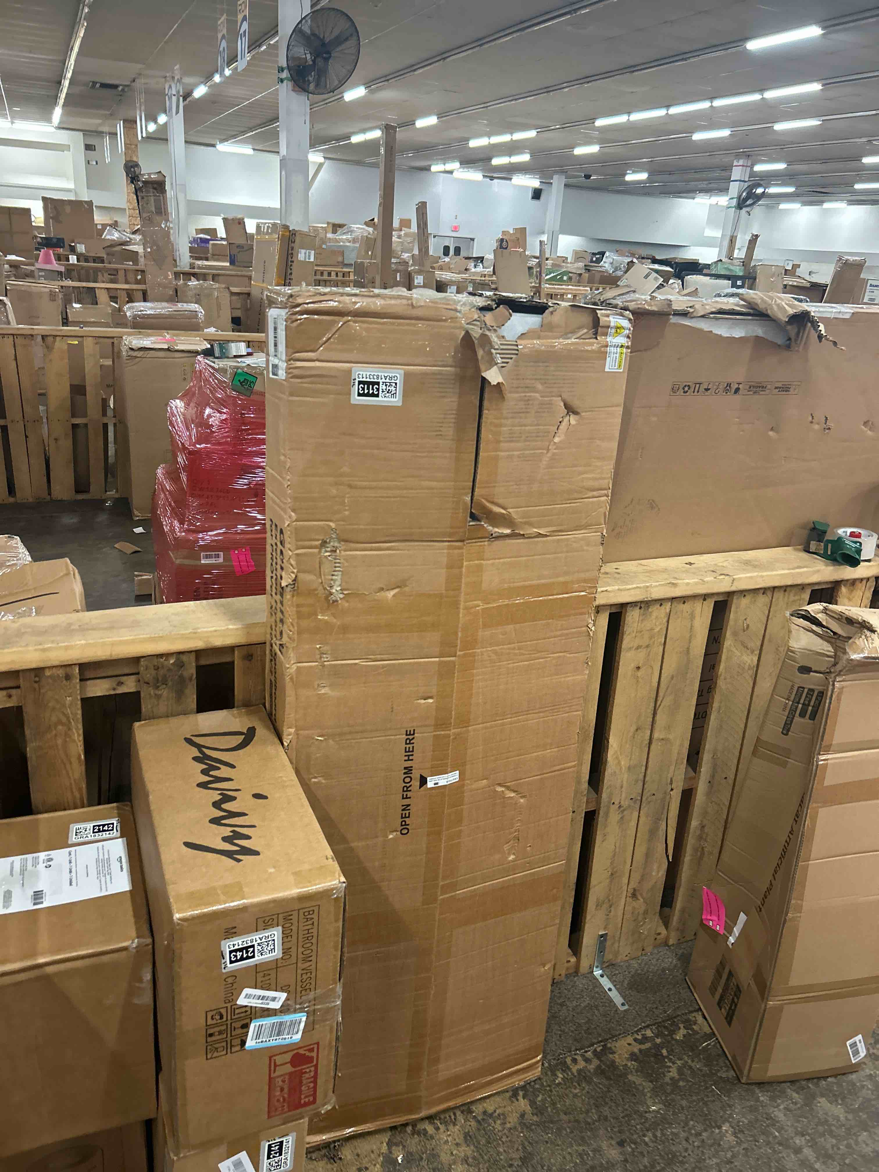 https://s3.amazonaws.com/lotting-images-prod/phillipi/GRA1833113_1777329874708.jpeg