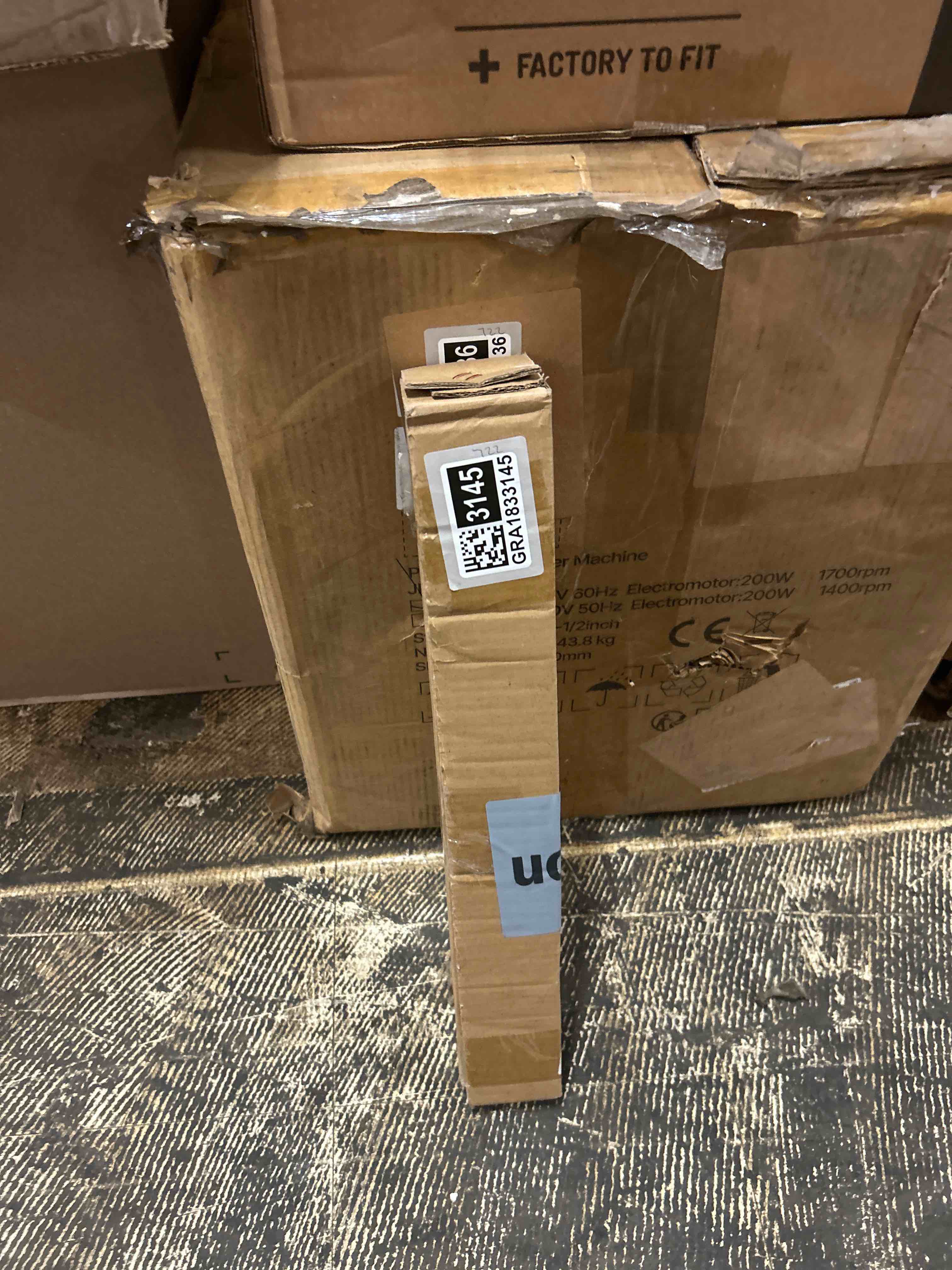 Condition photo showing New/Like New for rackmount sliding rails - kit for 1u-4u chassis (adjustable 18" to 25" depth) 2 or 4 post mount sliders for server case (compatible with any standard rack, cabinet, computer enclosure) tupavco tp1811