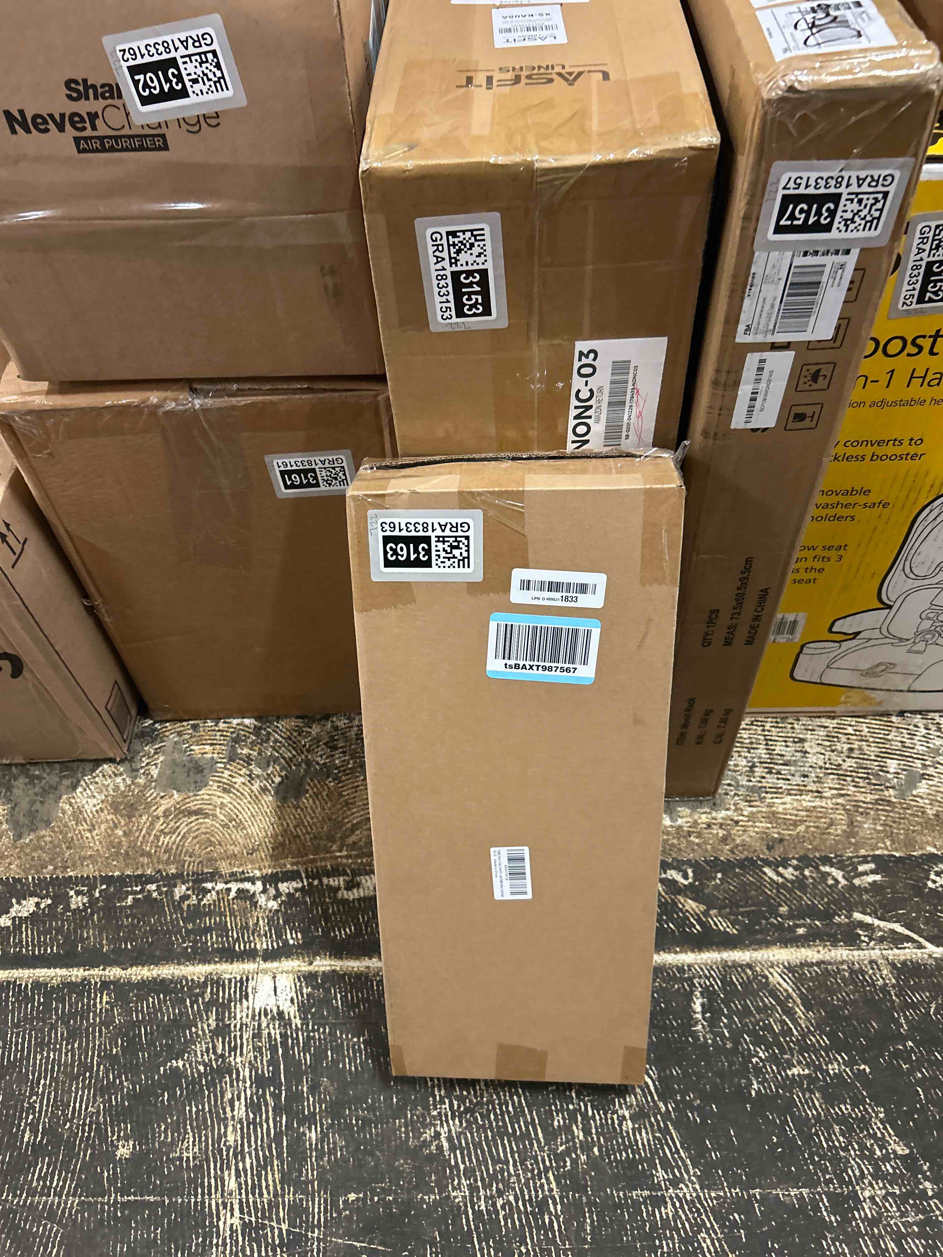 Condition photo showing New/Like New for heavy duty black wall mount hand rails for outdoor steps, u-shaped outdoor stair railing for garage, front porch, garden steps, safety grab bars for pregnant, elderly, seniors or handicaps