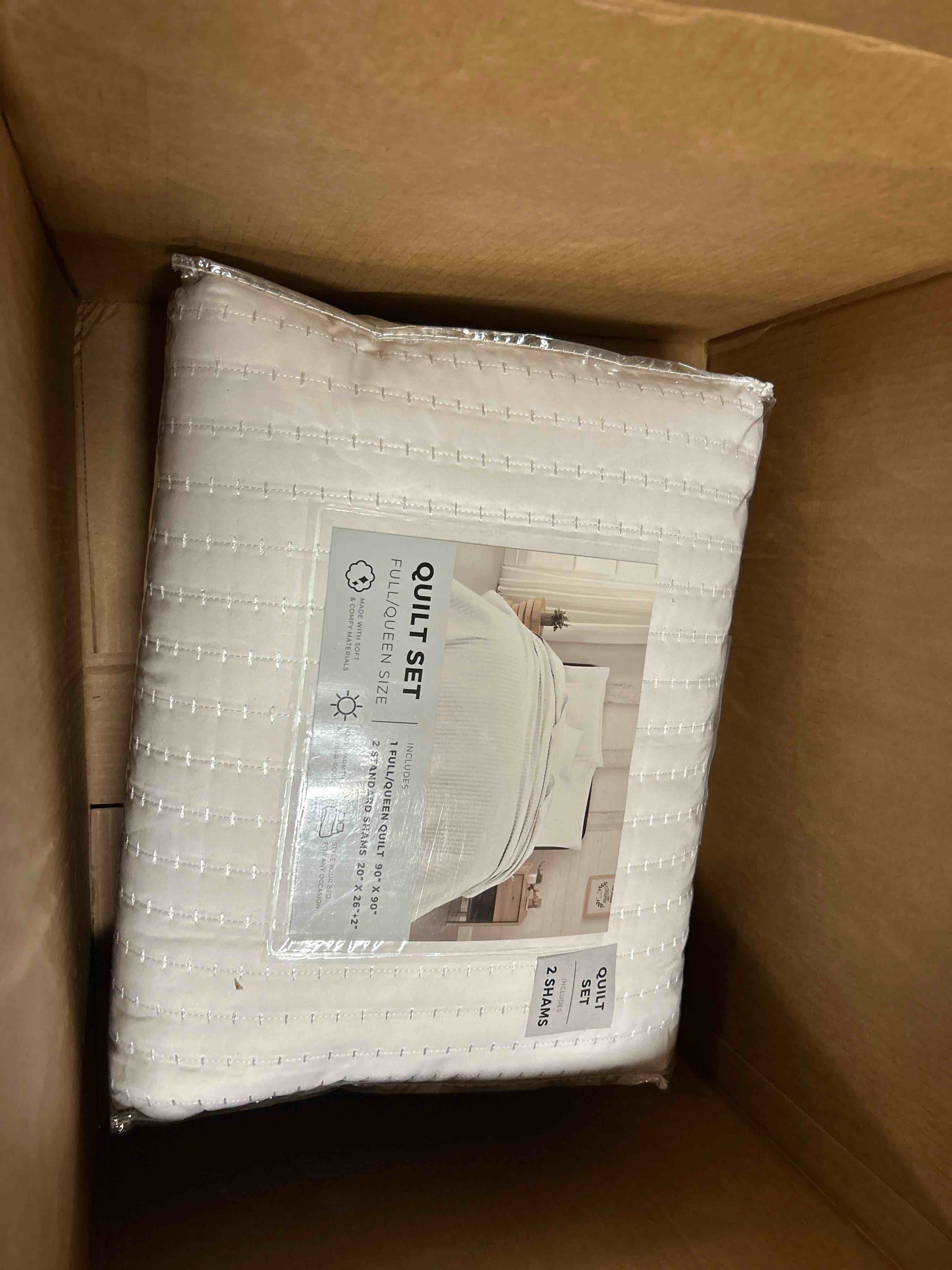 Condition photo showing New/Like New for great bay home full/queen quilt set - 3-piece solid, channel-stitched bedding set - soft, lightweight, all-season bedspread (white)