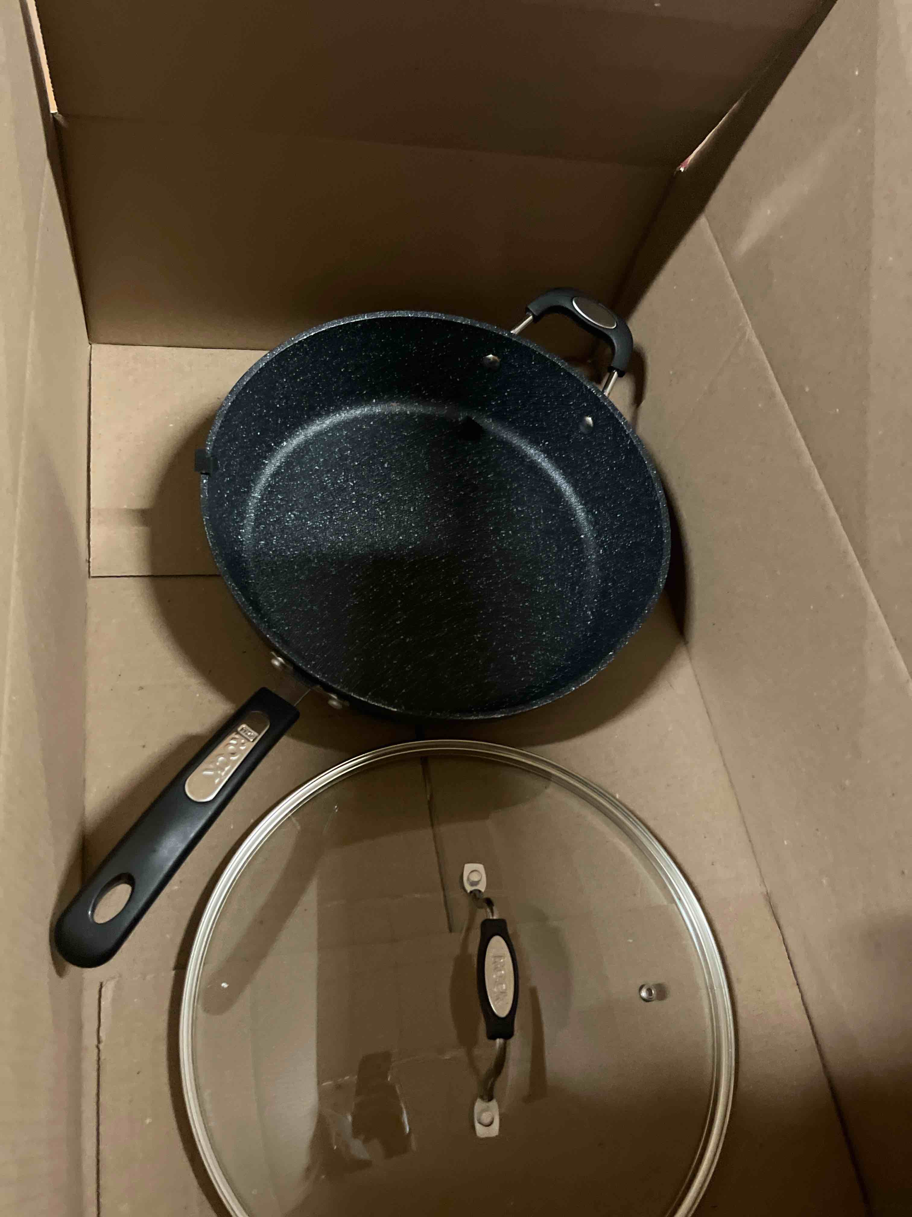 Condition photo showing Good Condition for starfrit the rock 12'' (30cm) non-stick jumbo cooker pan with lid - durable forged aluminum - oven safe - pfoa free - easy to clean - black