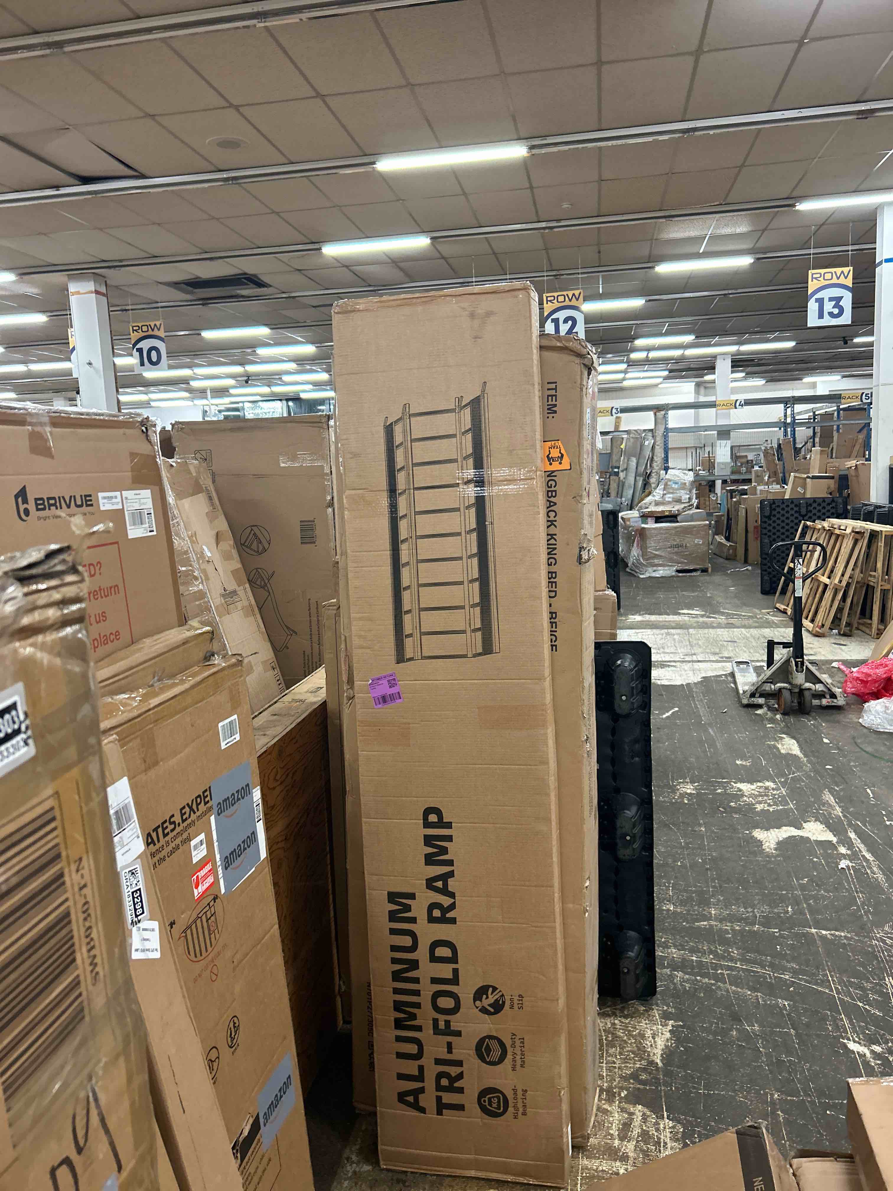 https://s3.amazonaws.com/lotting-images-prod/phillipi/GRA1833301_1777464781487.jpeg