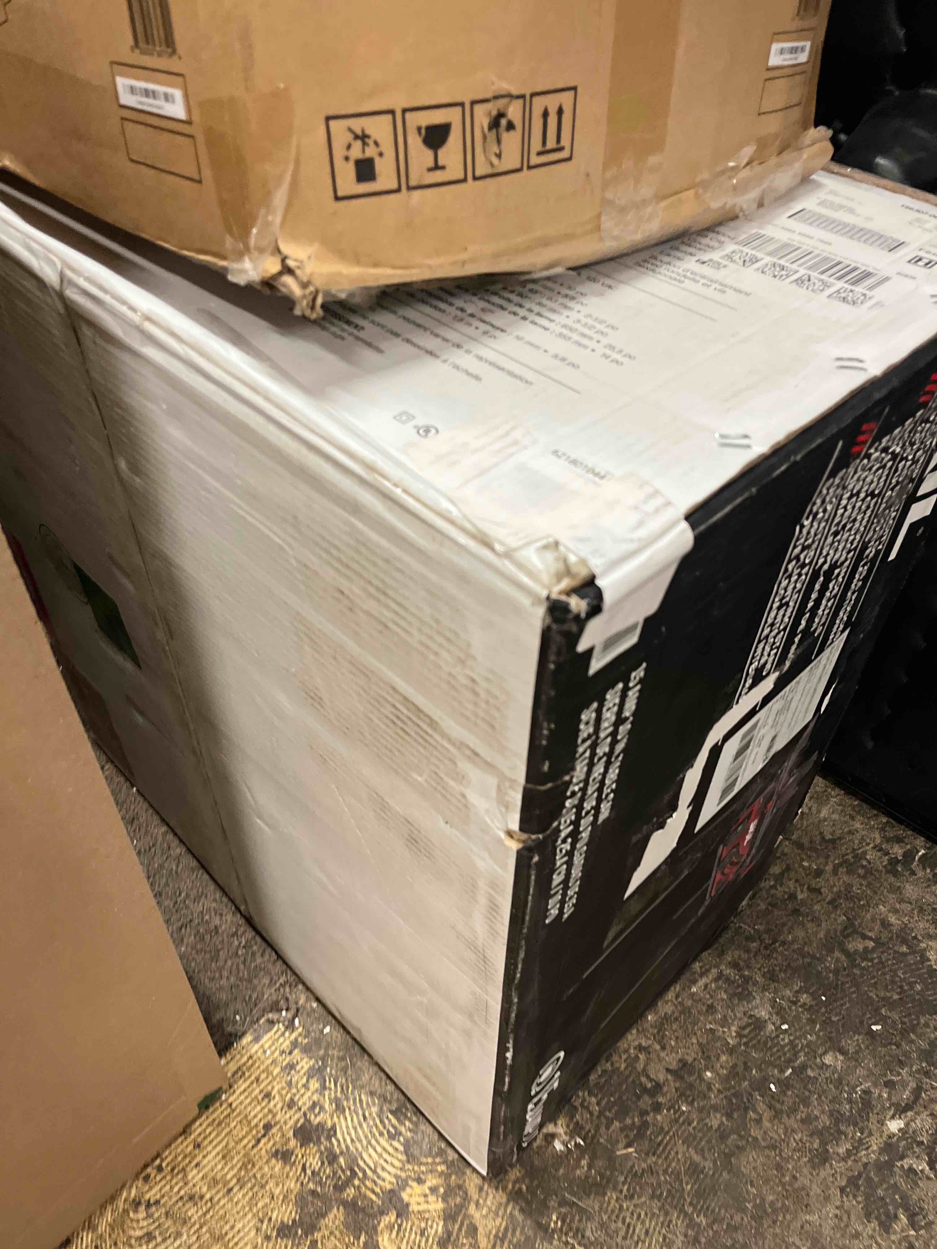 https://s3.amazonaws.com/lotting-images-prod/phillipi/GRA1833363_1777477929872.jpeg