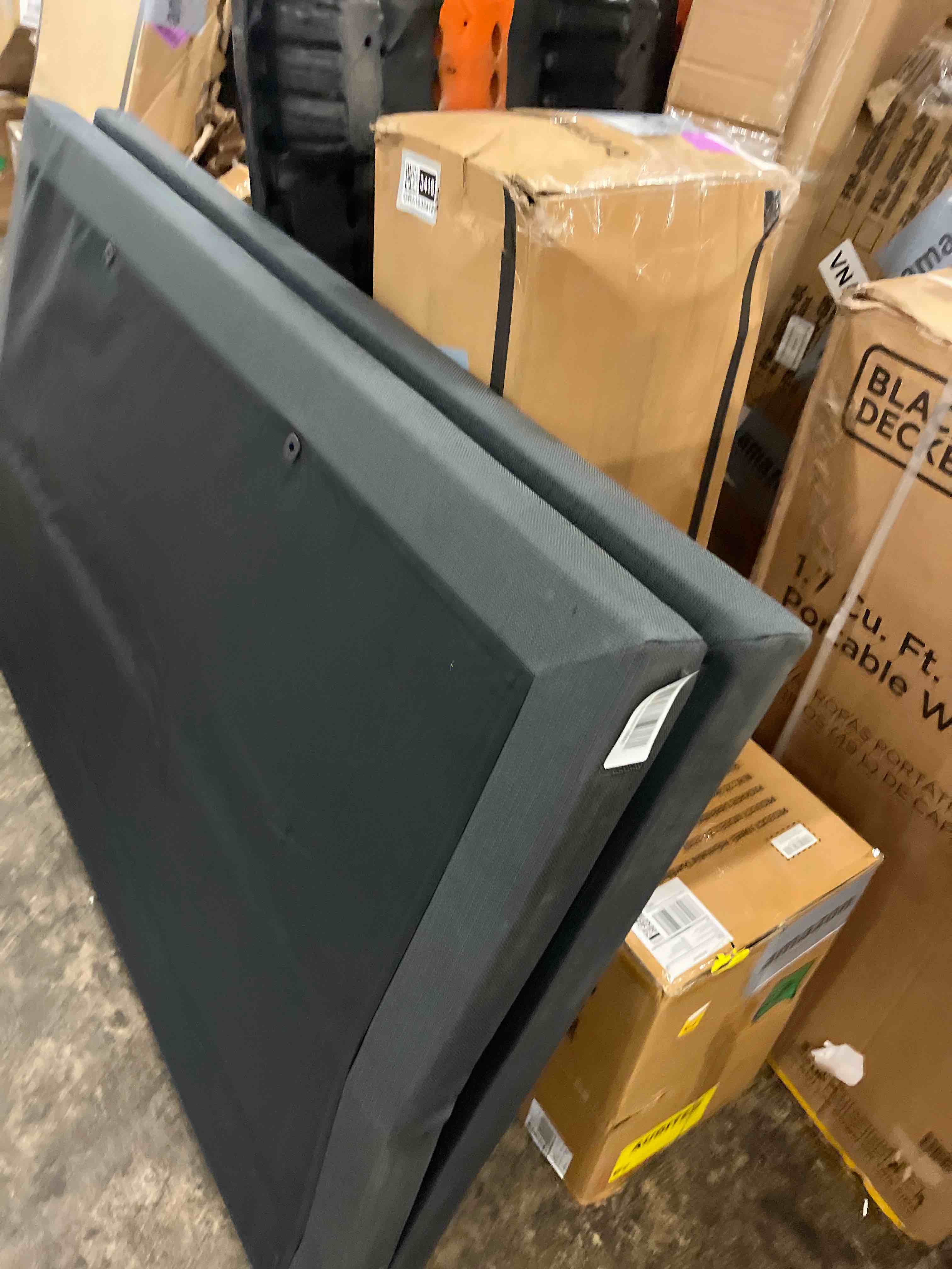 https://s3.amazonaws.com/lotting-images-prod/phillipi/GRA1833414_1777470273656.jpeg