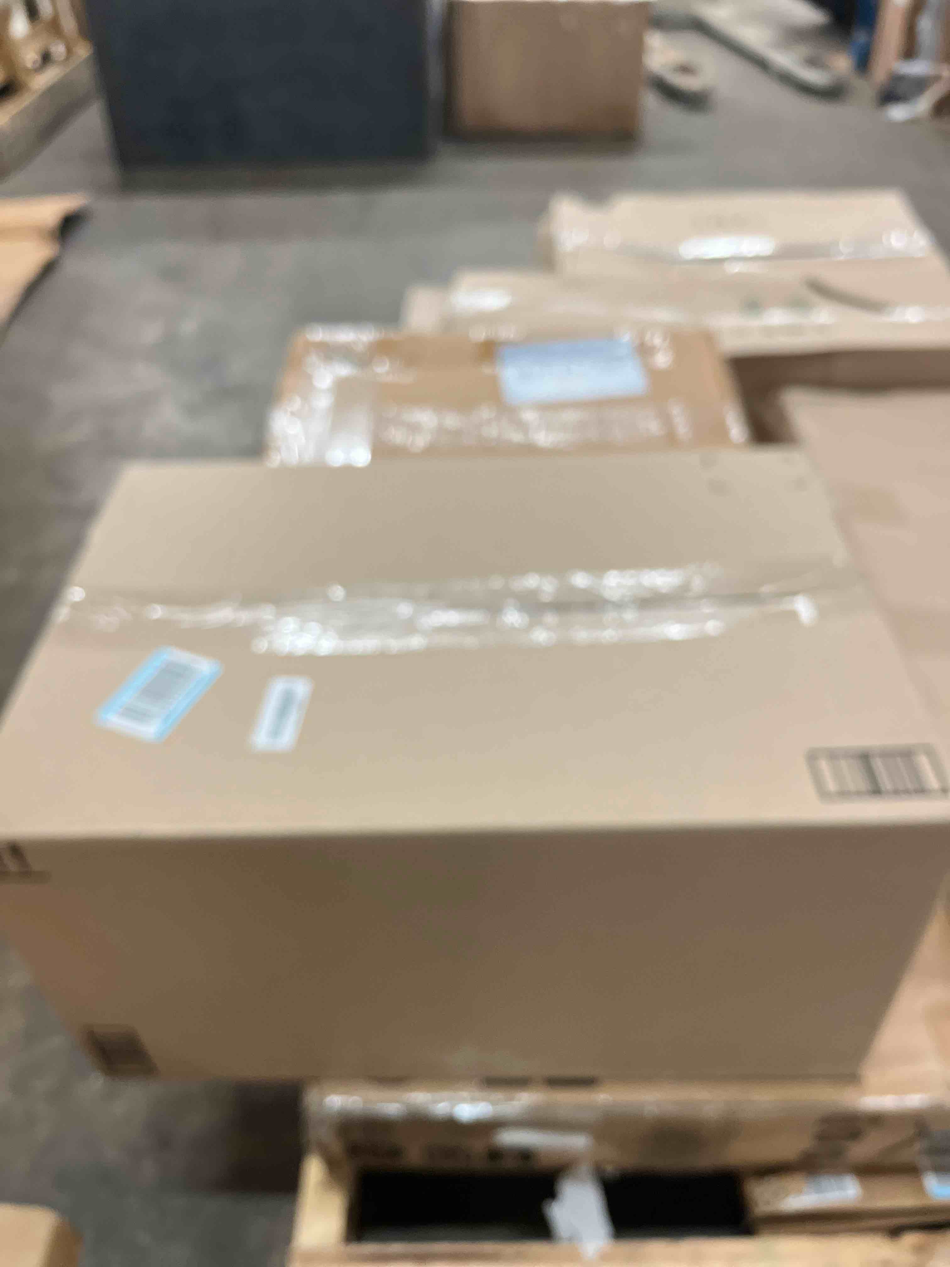 https://s3.amazonaws.com/lotting-images-prod/phillipi/GRA1833744_1778150590769.jpeg