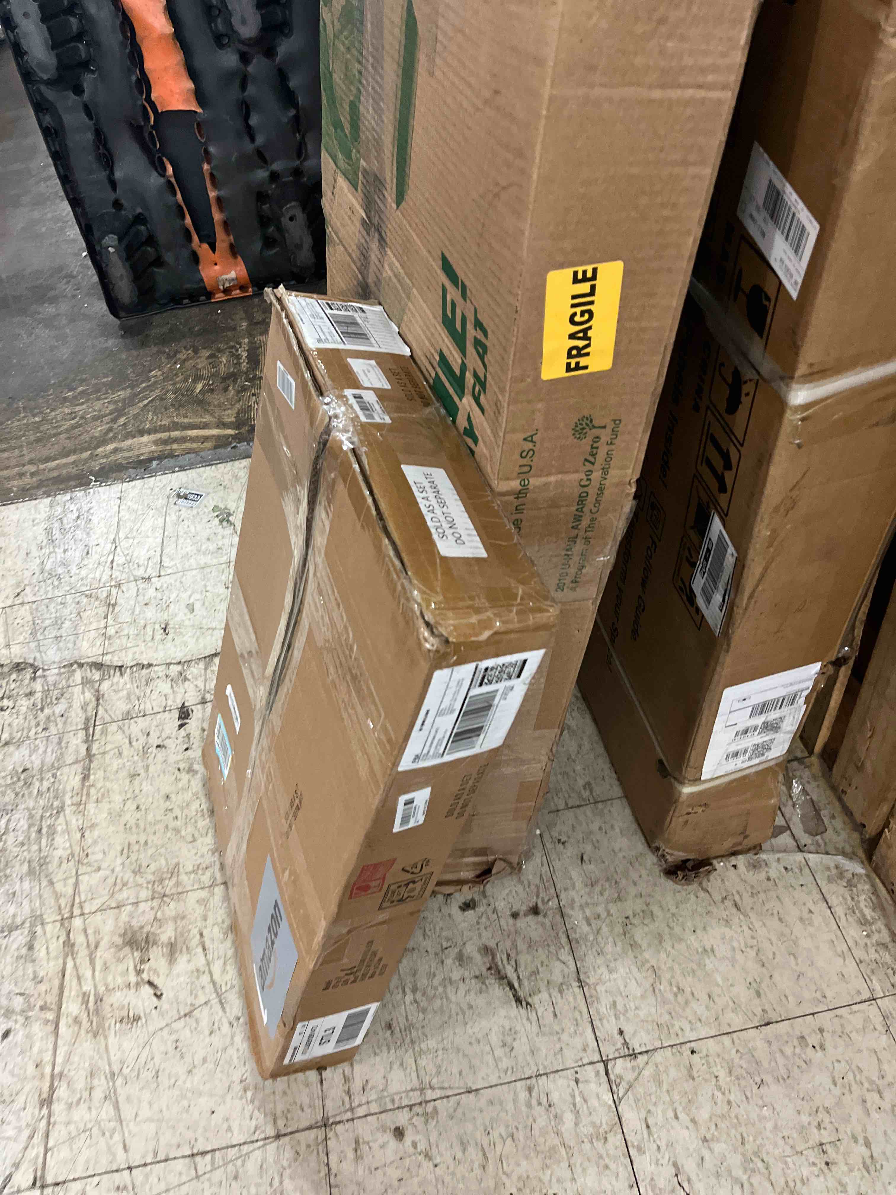 https://s3.amazonaws.com/lotting-images-prod/phillipi/GRA1833774_1778167892445.jpeg