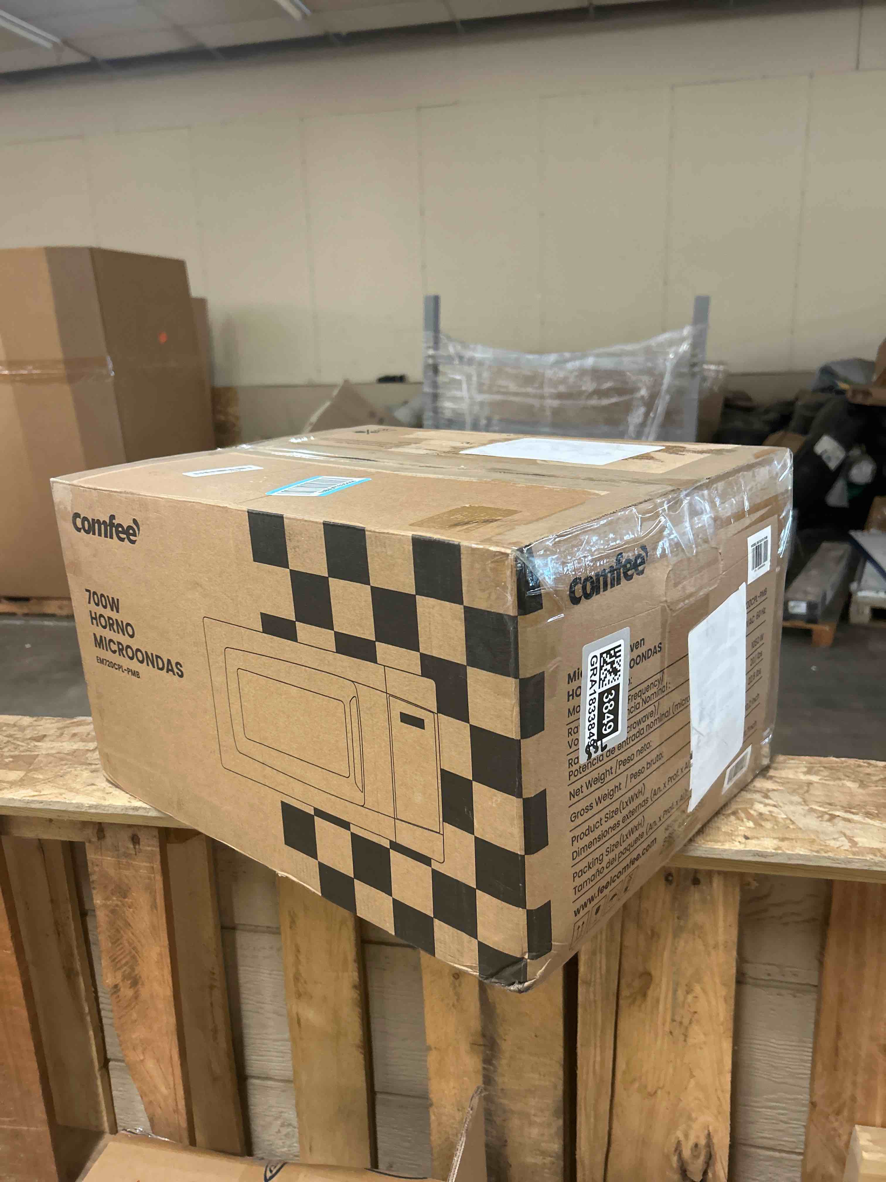 https://s3.amazonaws.com/lotting-images-prod/phillipi/GRA1833849_1778152389558.jpeg