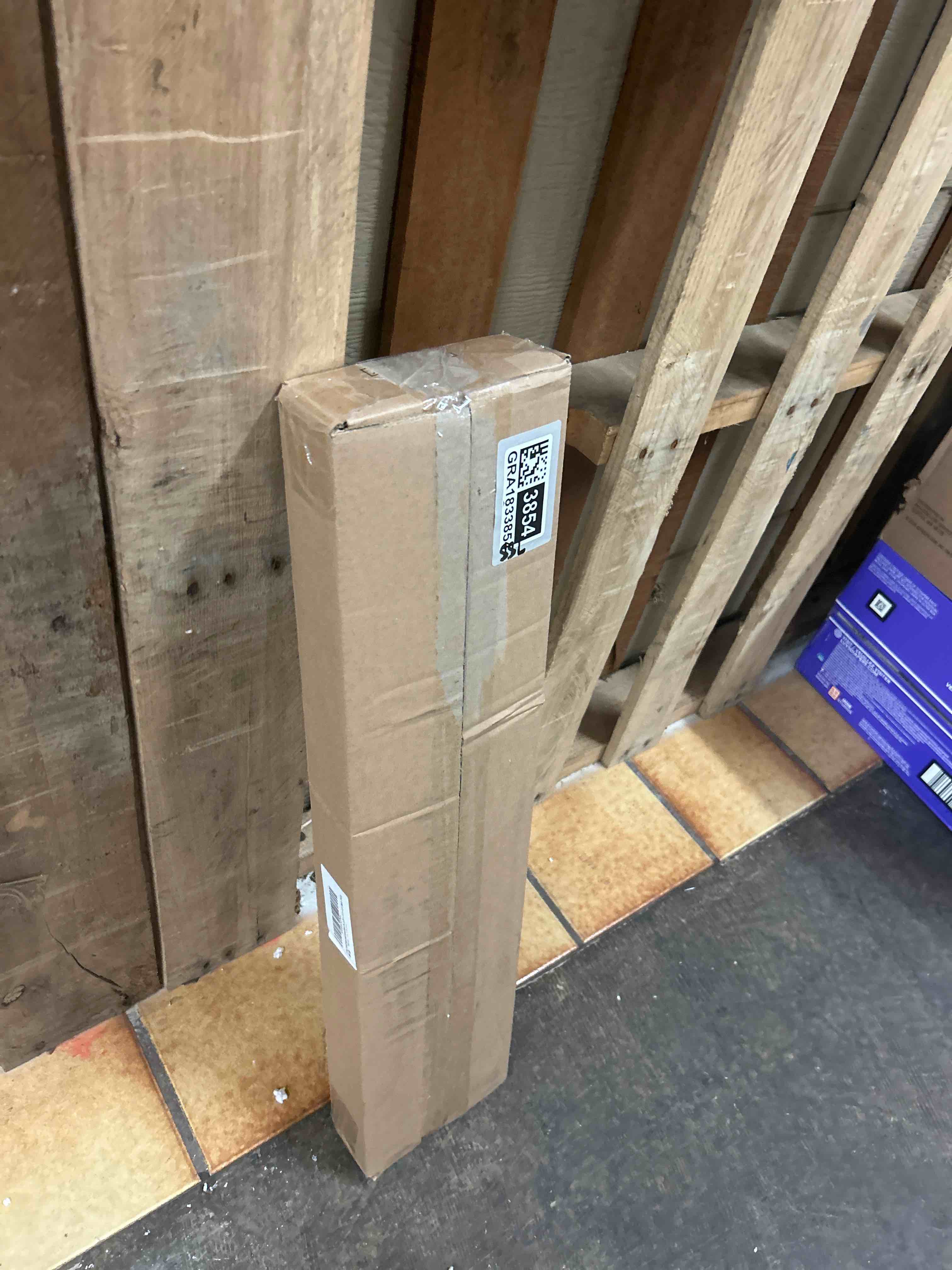 https://s3.amazonaws.com/lotting-images-prod/phillipi/GRA1833854_1778153676229.jpeg