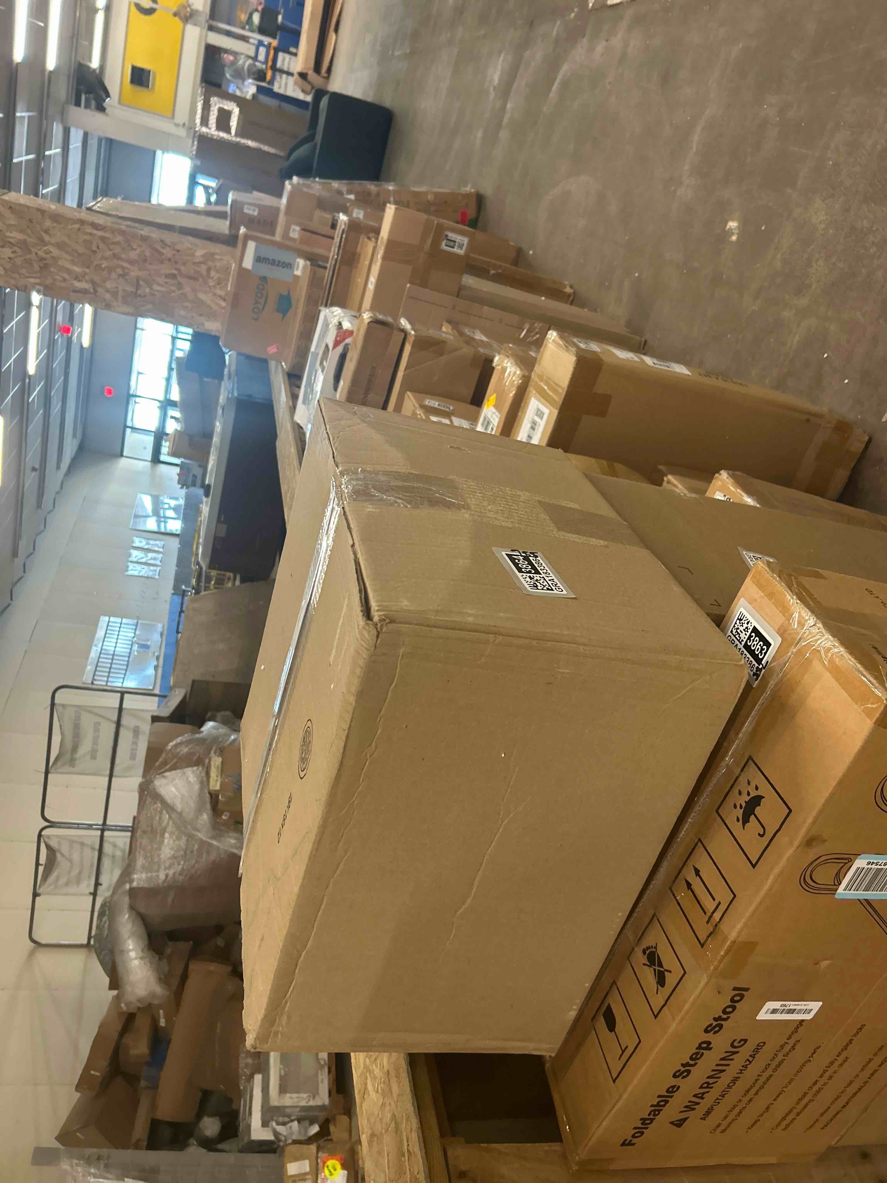 https://s3.amazonaws.com/lotting-images-prod/phillipi/GRA1833864_1778155062707.jpeg