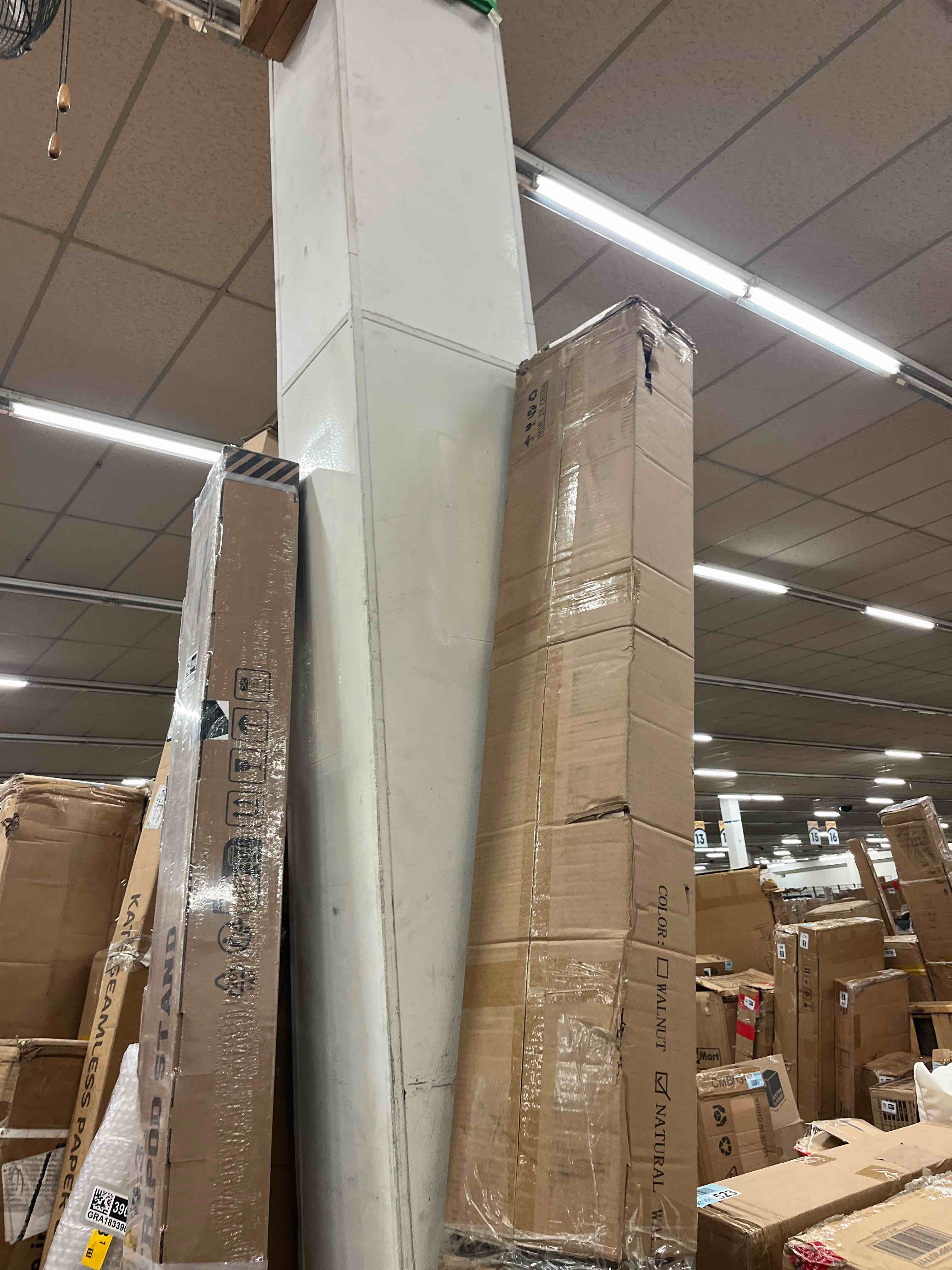 https://s3.amazonaws.com/lotting-images-prod/phillipi/GRA1833903_1778245323302.jpeg