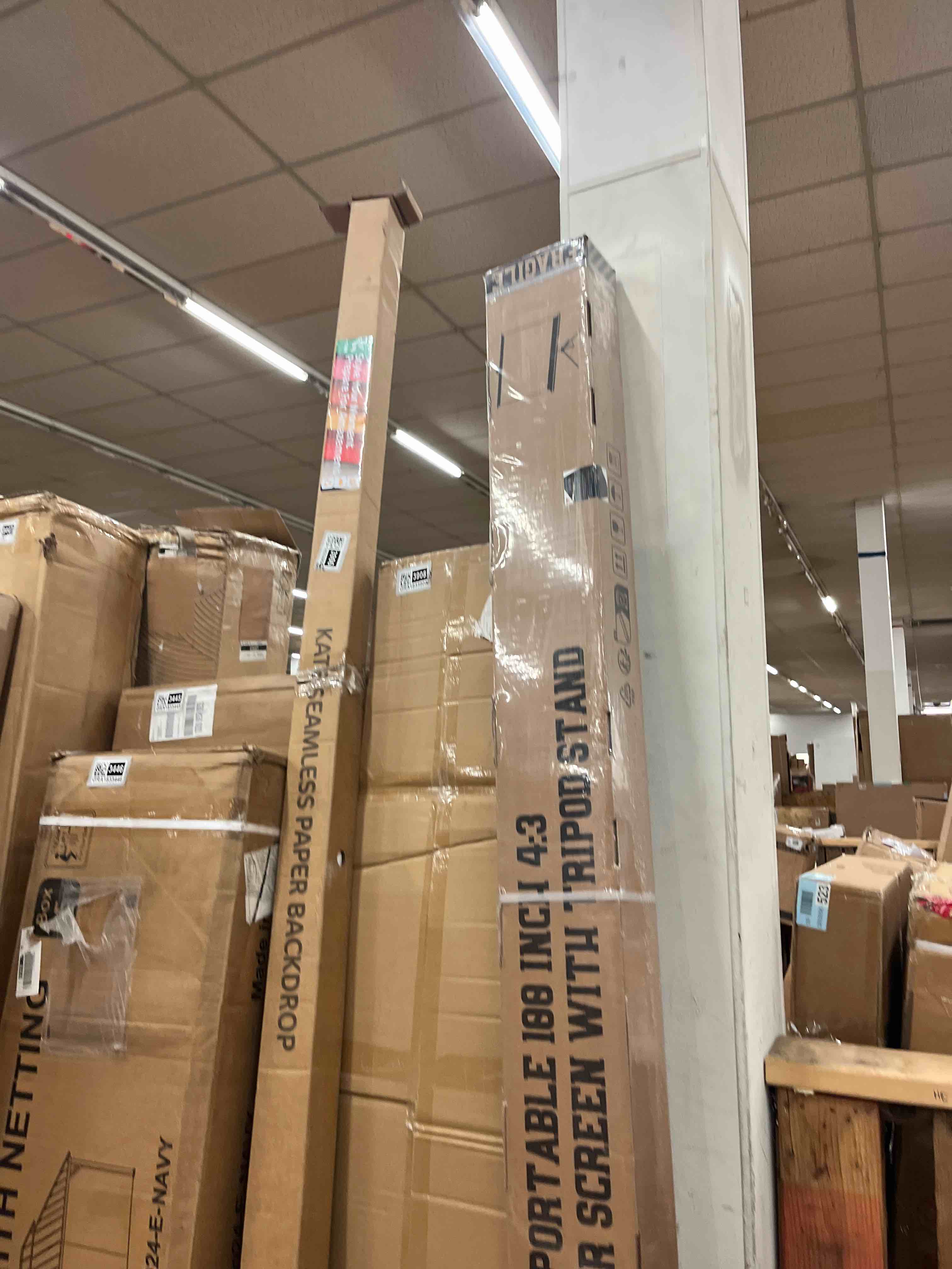 https://s3.amazonaws.com/lotting-images-prod/phillipi/GRA1833904_1778244983555.jpeg