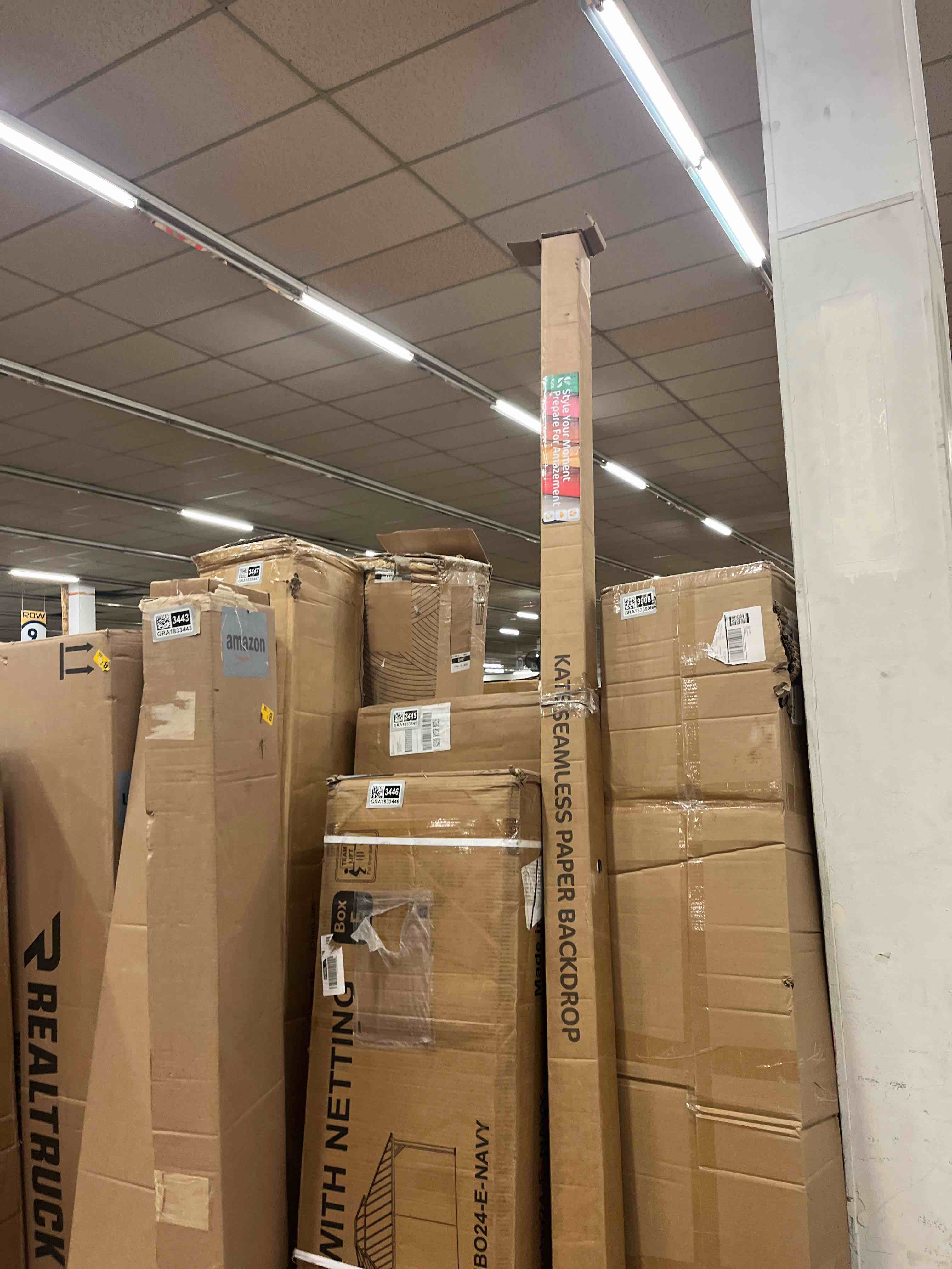 https://s3.amazonaws.com/lotting-images-prod/phillipi/GRA1833906_1778244555829.jpeg