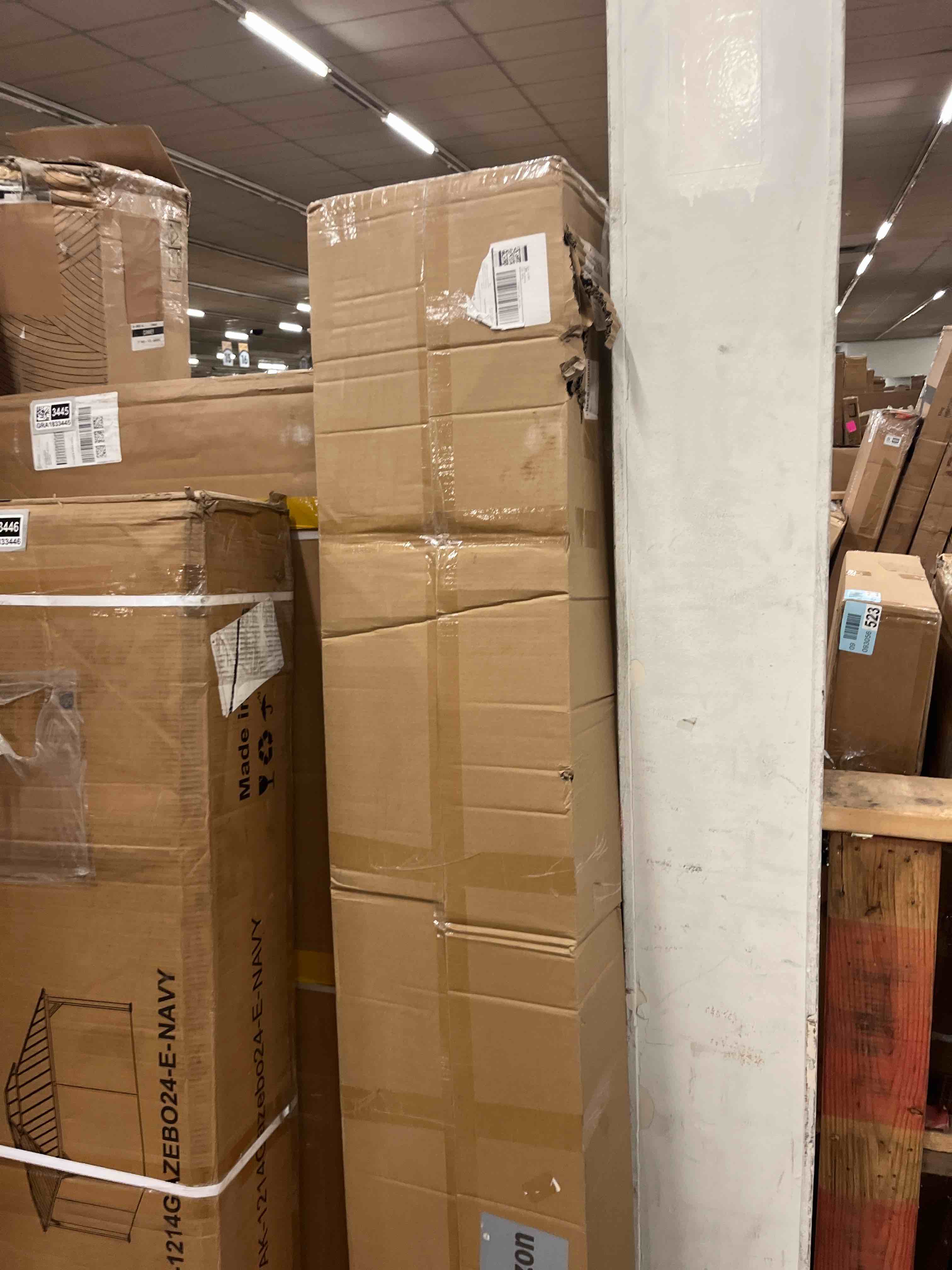 https://s3.amazonaws.com/lotting-images-prod/phillipi/GRA1833908_1778244405517.jpeg