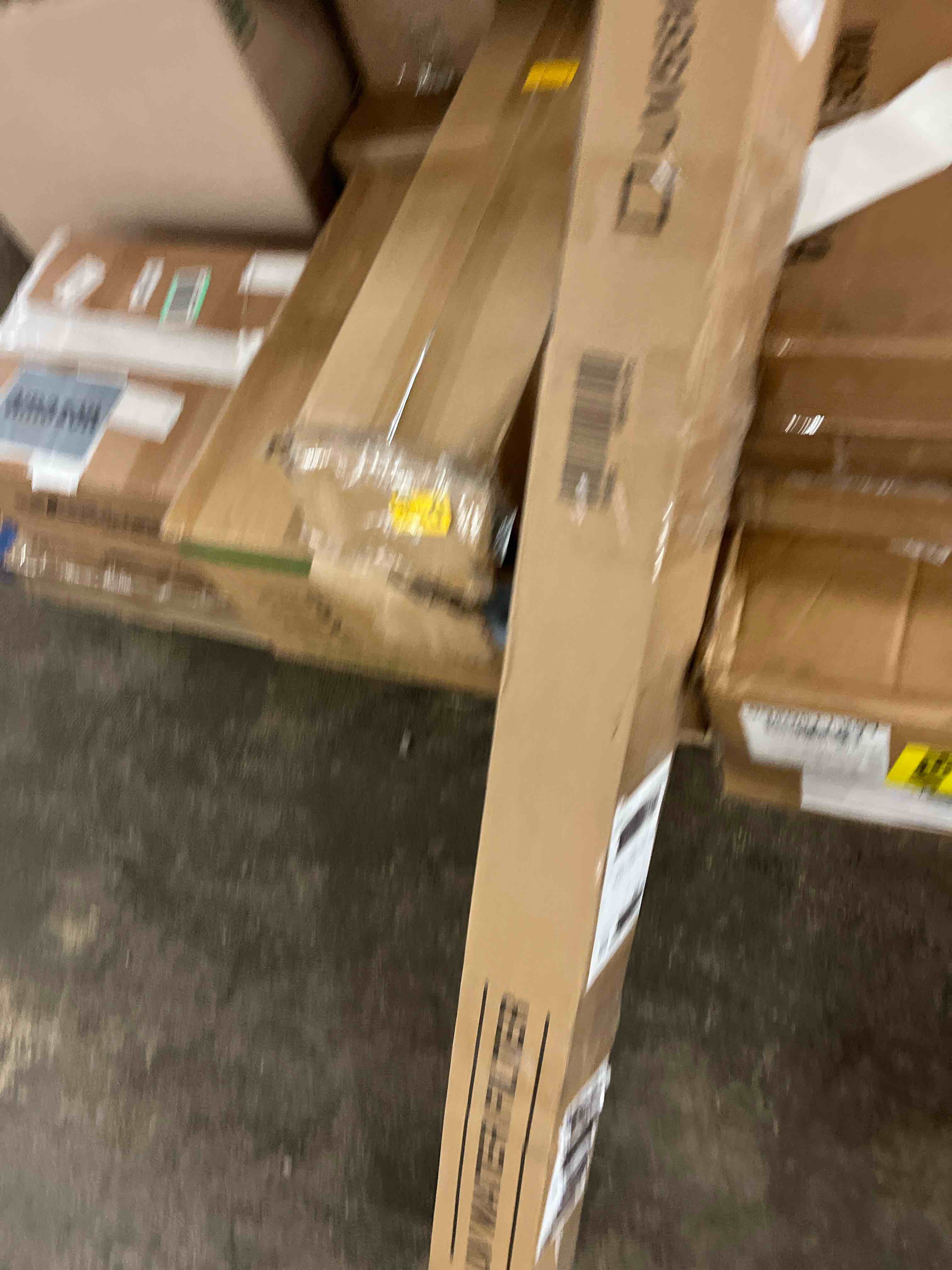 https://s3.amazonaws.com/lotting-images-prod/phillipi/GRA1833919_1778553951940.jpeg