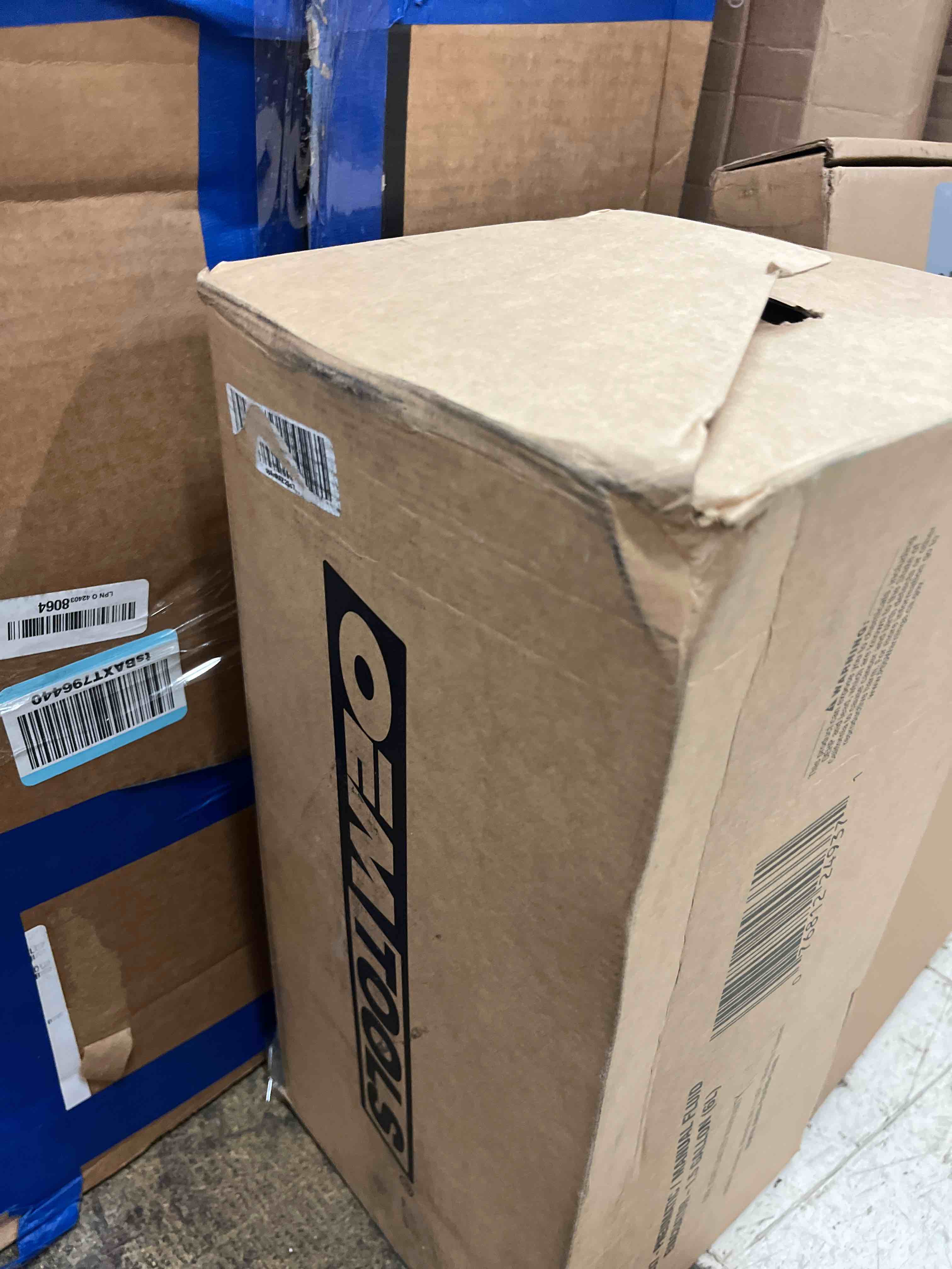 https://s3.amazonaws.com/lotting-images-prod/phillipi/GRA1833952_1778549580589.jpeg
