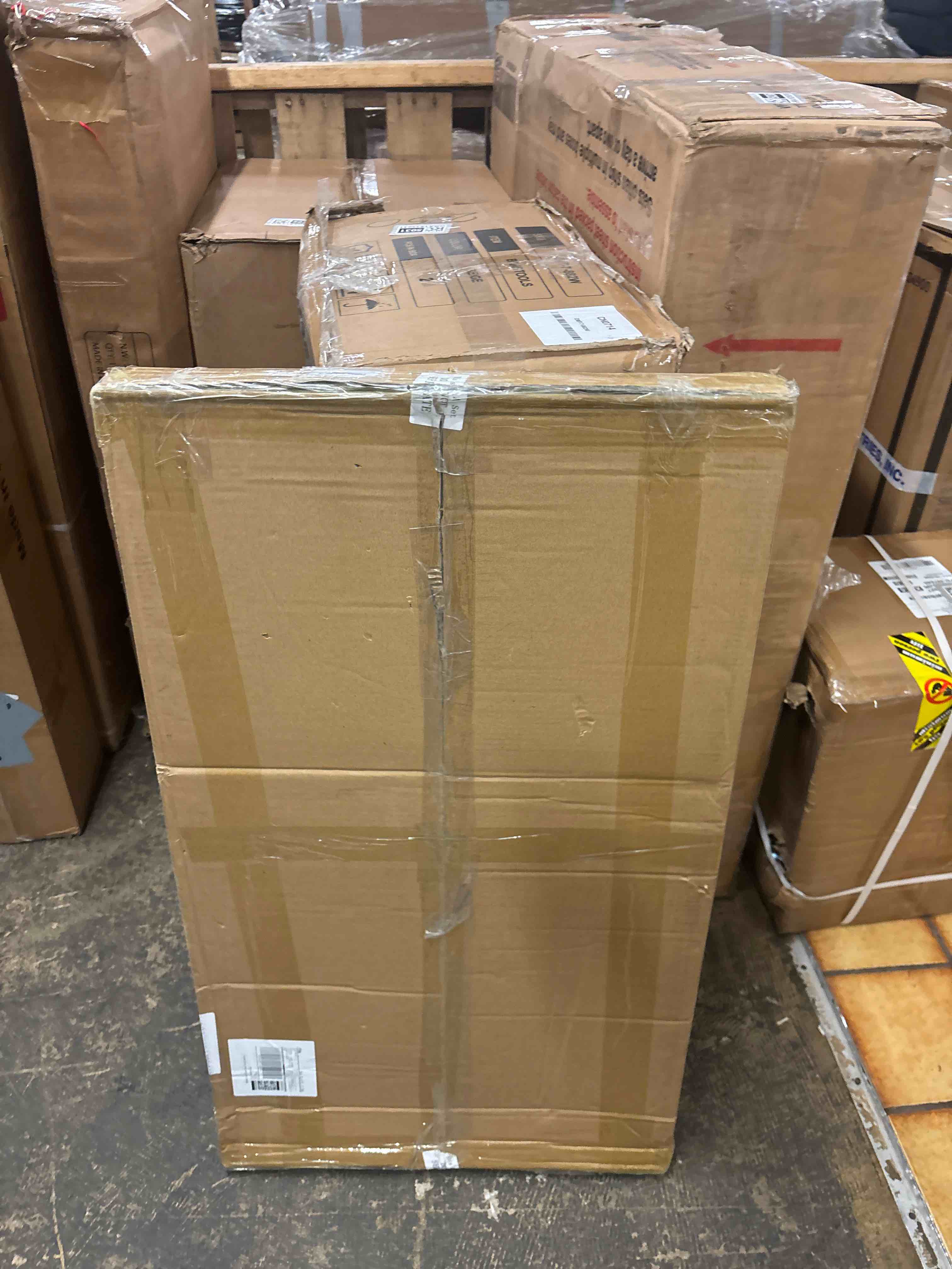 Condition photo showing New/Like New for Christmas Tree Card Display Holders 44" Tall Metal Christmas Party Gift Card Photo Tree Holder Stand Black Tabletop Display for Pictures Home Decoration