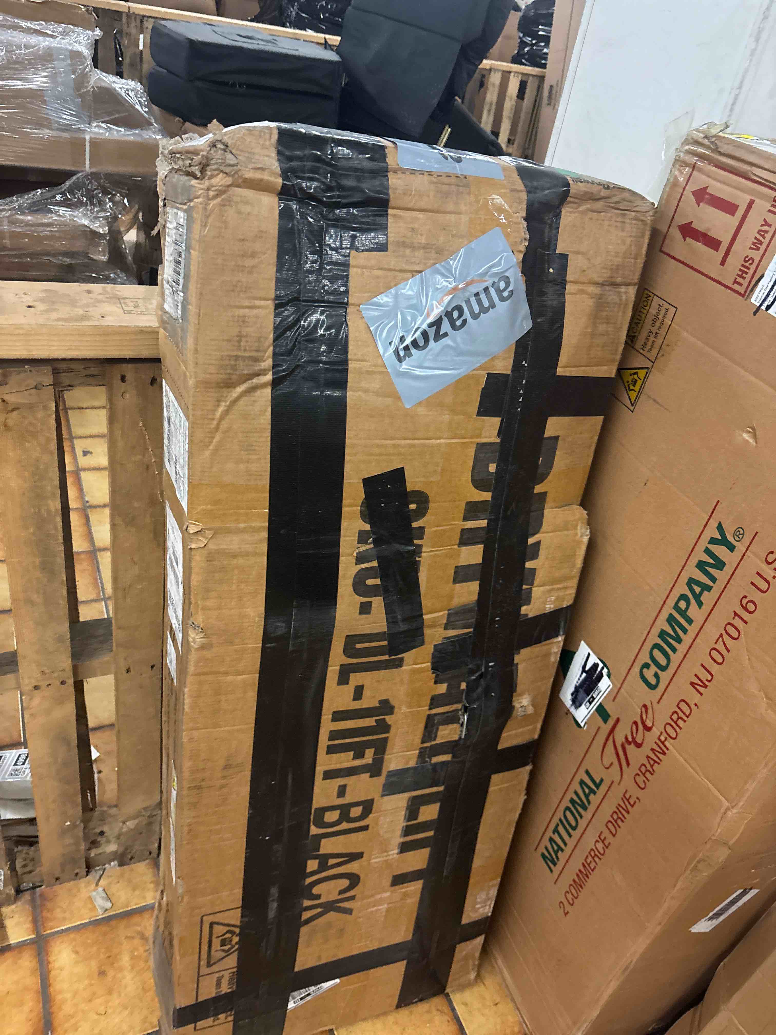 Condition photo showing Good Condition for Rovibek Drywall Lift 11 FT, Sheetrock Lift Drywall Lift for Ceiling, Drywall Panel Hoist 360° Adjustable Foldable, 150 lbs Heavy Duty Drywall Lifter for Home Improvement (Black) Jet Black 11 ft