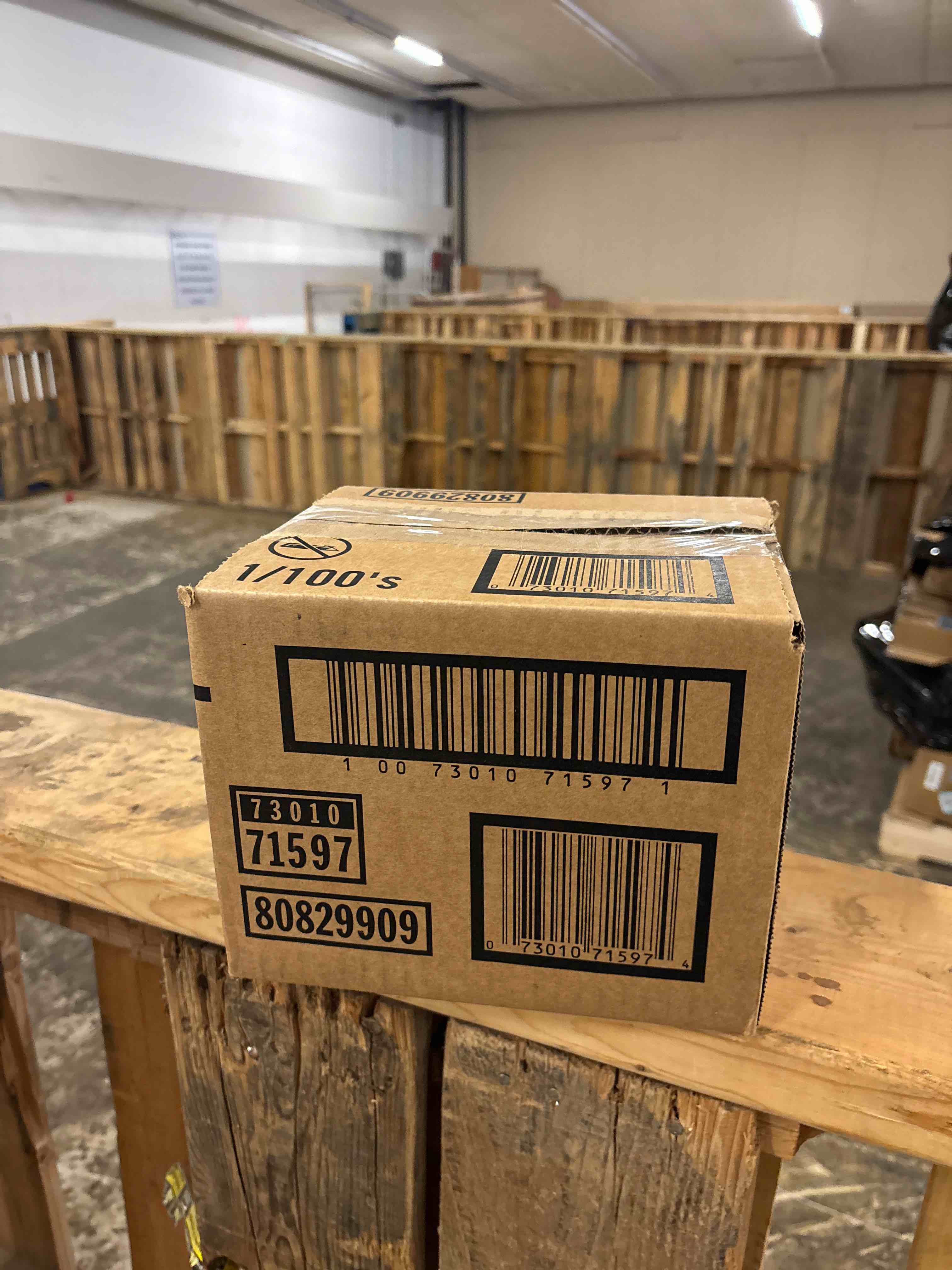 Condition photo showing New/Like New for Tampax Pearl Tampons Regular Absorbency with LeakGuard Braid - Unscented - 100ct