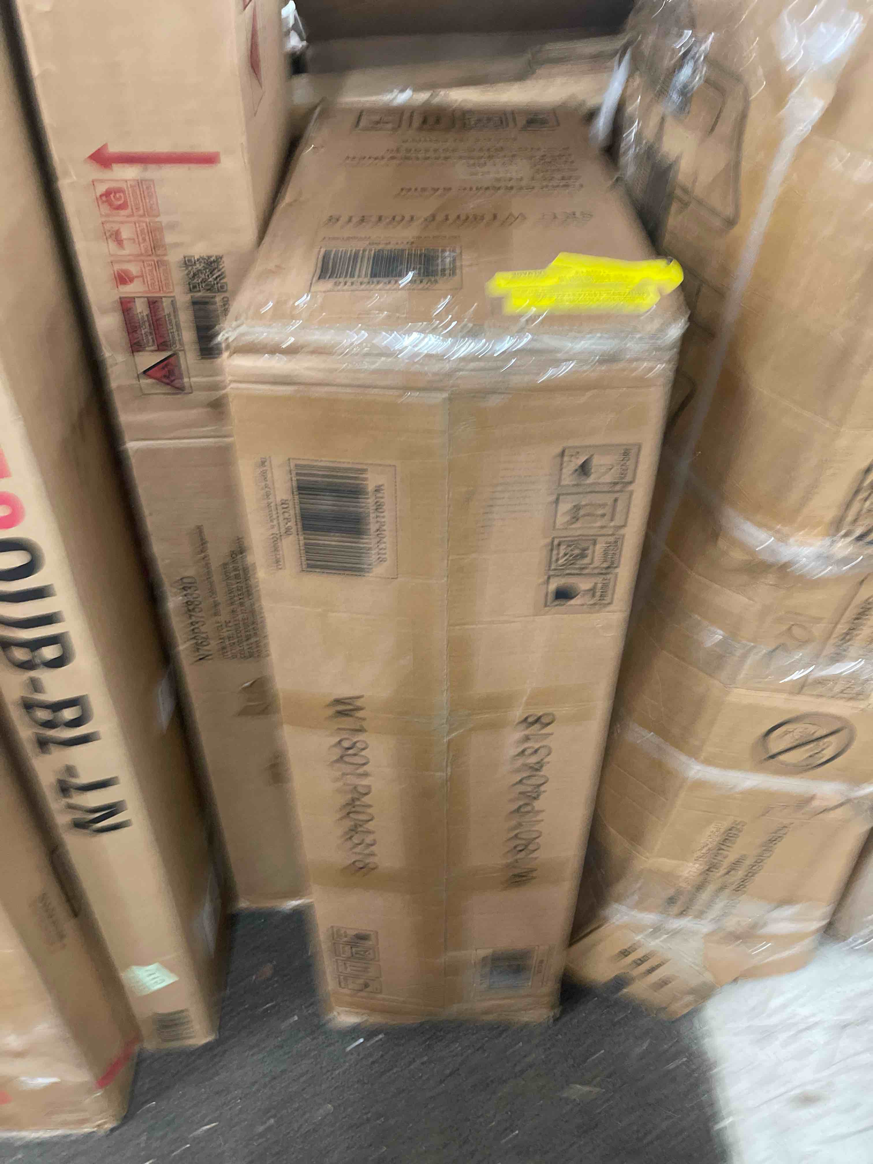 https://s3.amazonaws.com/lotting-images-prod/phillipi/GRA1836833_1776292252156.jpeg