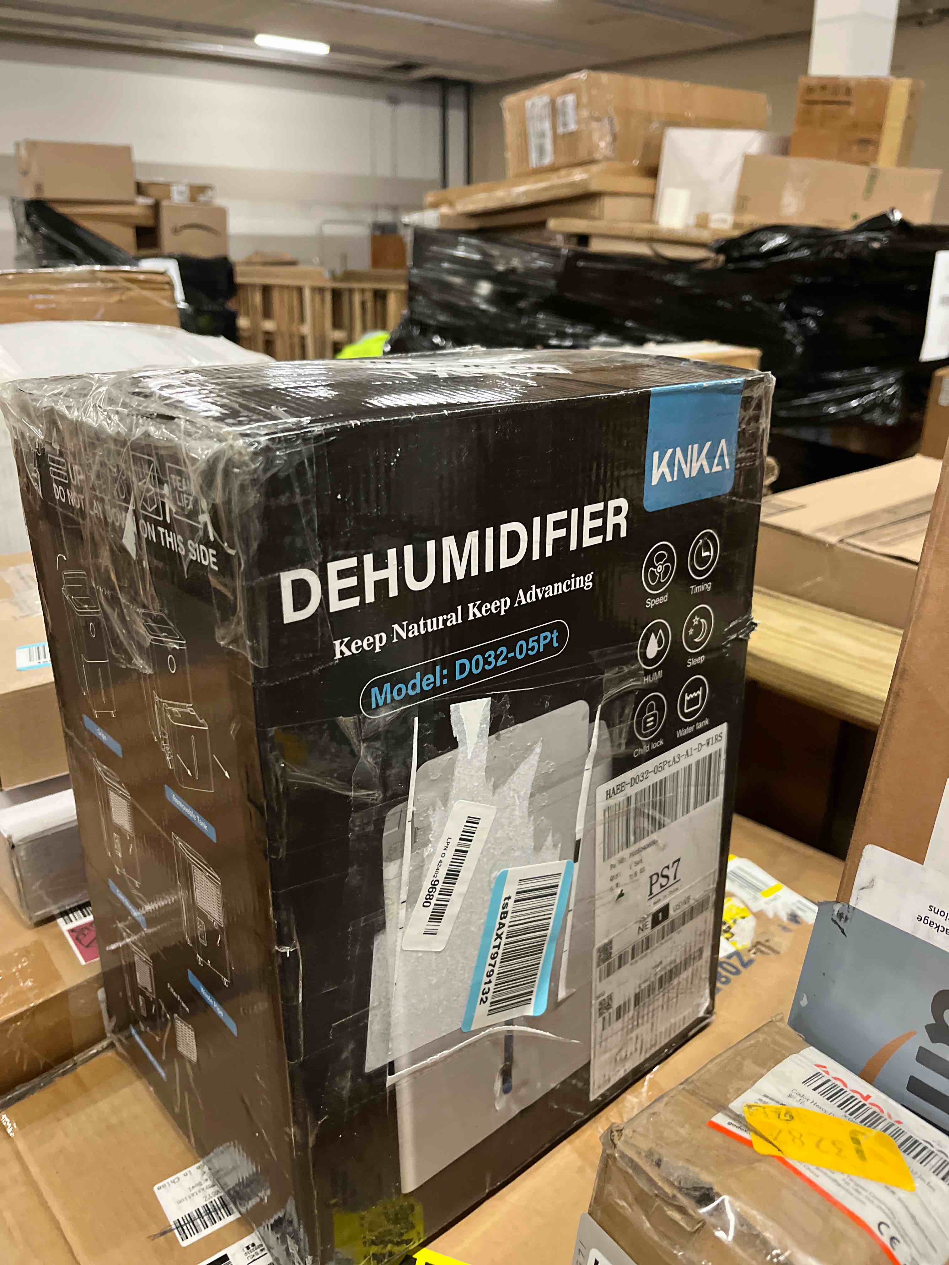 Condition photo showing Good Condition for KNKA 1600 sq.ft Dehumidifier for Basement, Max 21 Pint Dehumidifiers for Home with Drain Hose, Continuous Drainage, Washable Filter, Intelligent Humidistat for Bedroom, Bathroom, Large Room