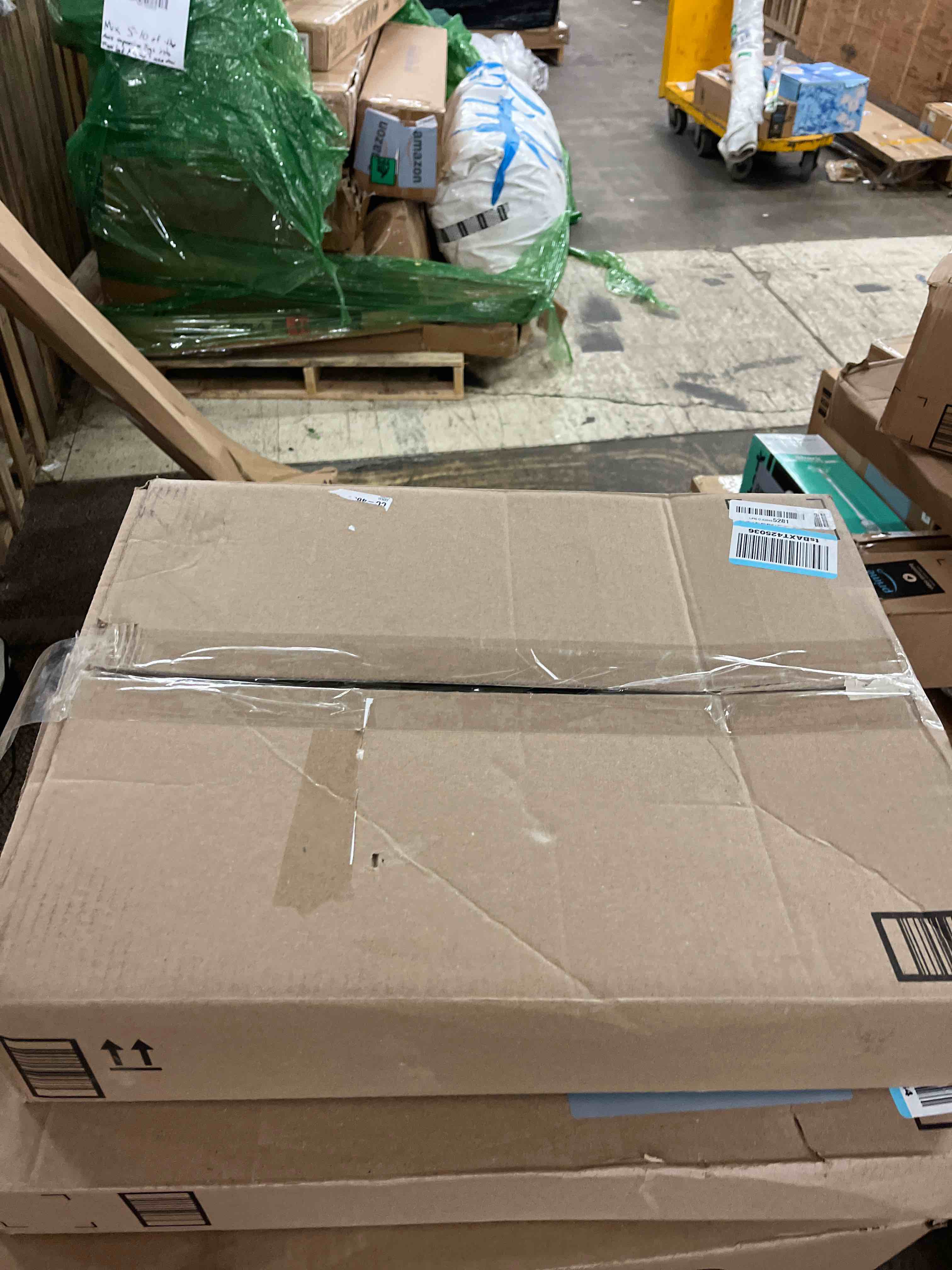 Condition photo showing New/Like New for Blue Diamond Toxin Free Ceramic Nonstick Metal Utensil Open Frypan/Skillet 12