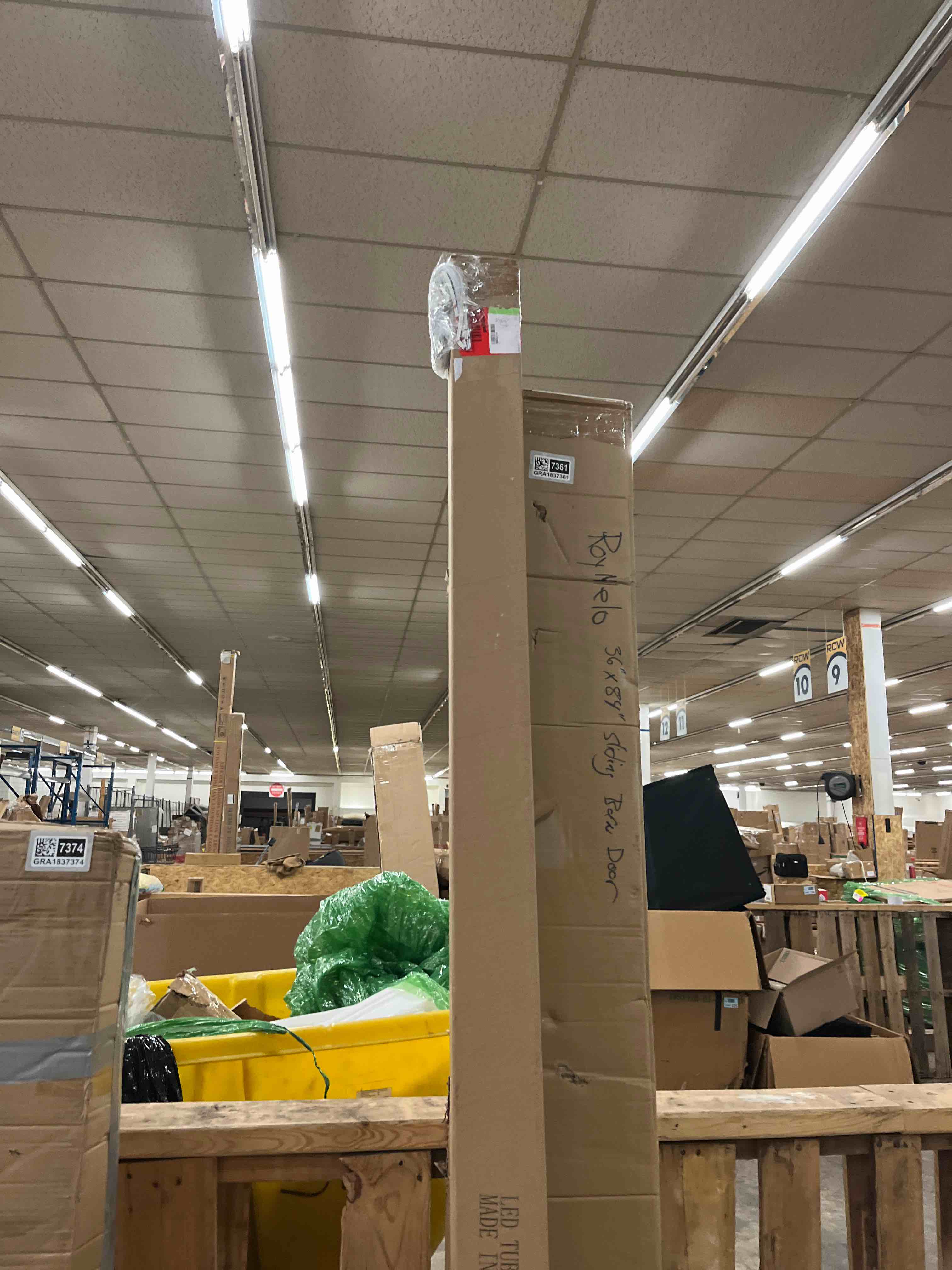 Condition photo showing New/Like New for (6-Pack), 8FT LED Shop Light, Super Bright 120W Shop Lights, 19800LM 5000K 8 Foot Led Lights, Linkable 96" Shop Lights Lighting for Garage with Plug, U Shape T8 8' Led Light Fixtures