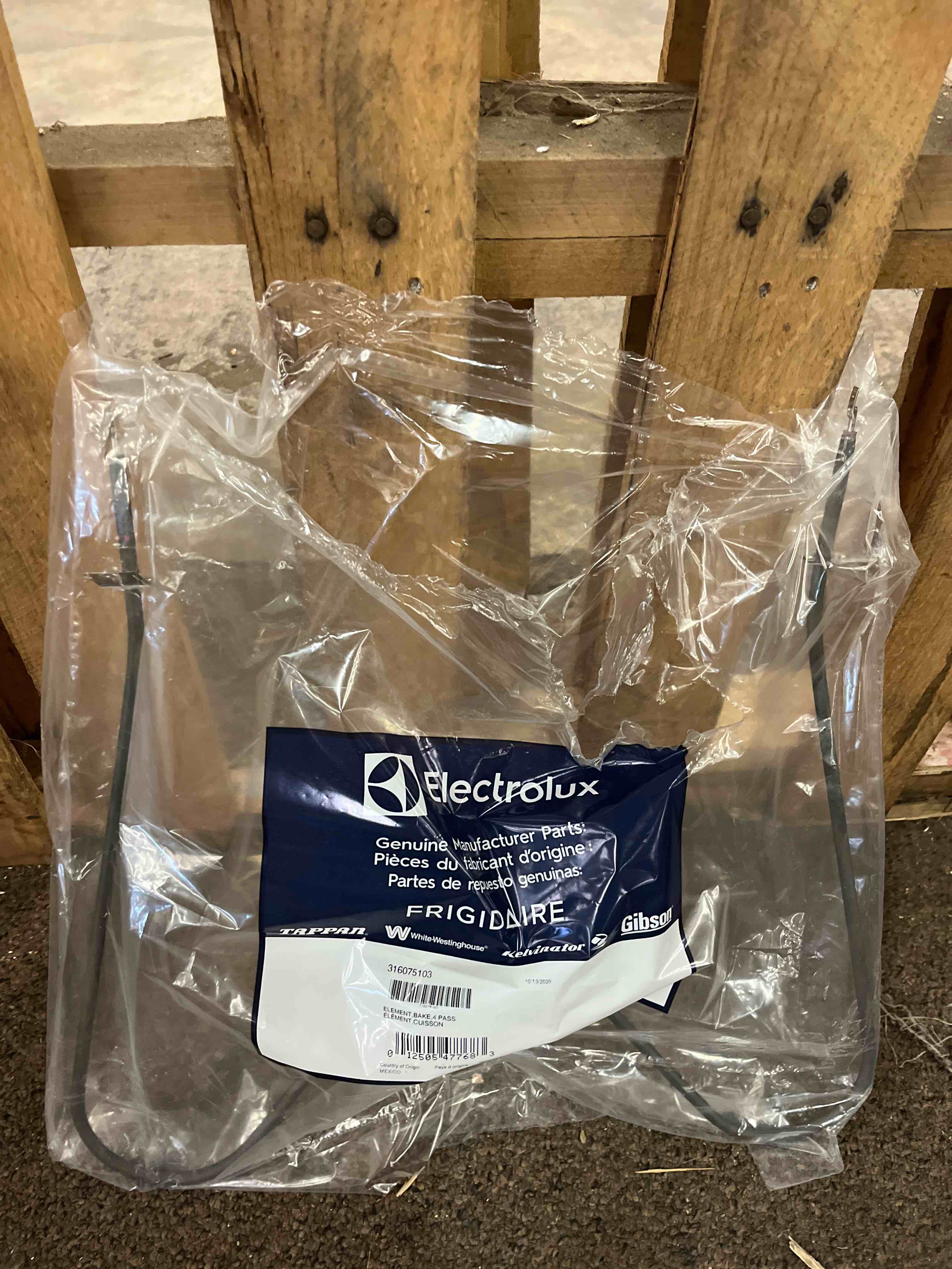 Condition photo showing New/Like New for Frigidaire 316075103 Oven Bake Element for Electric Ranges and Stoves