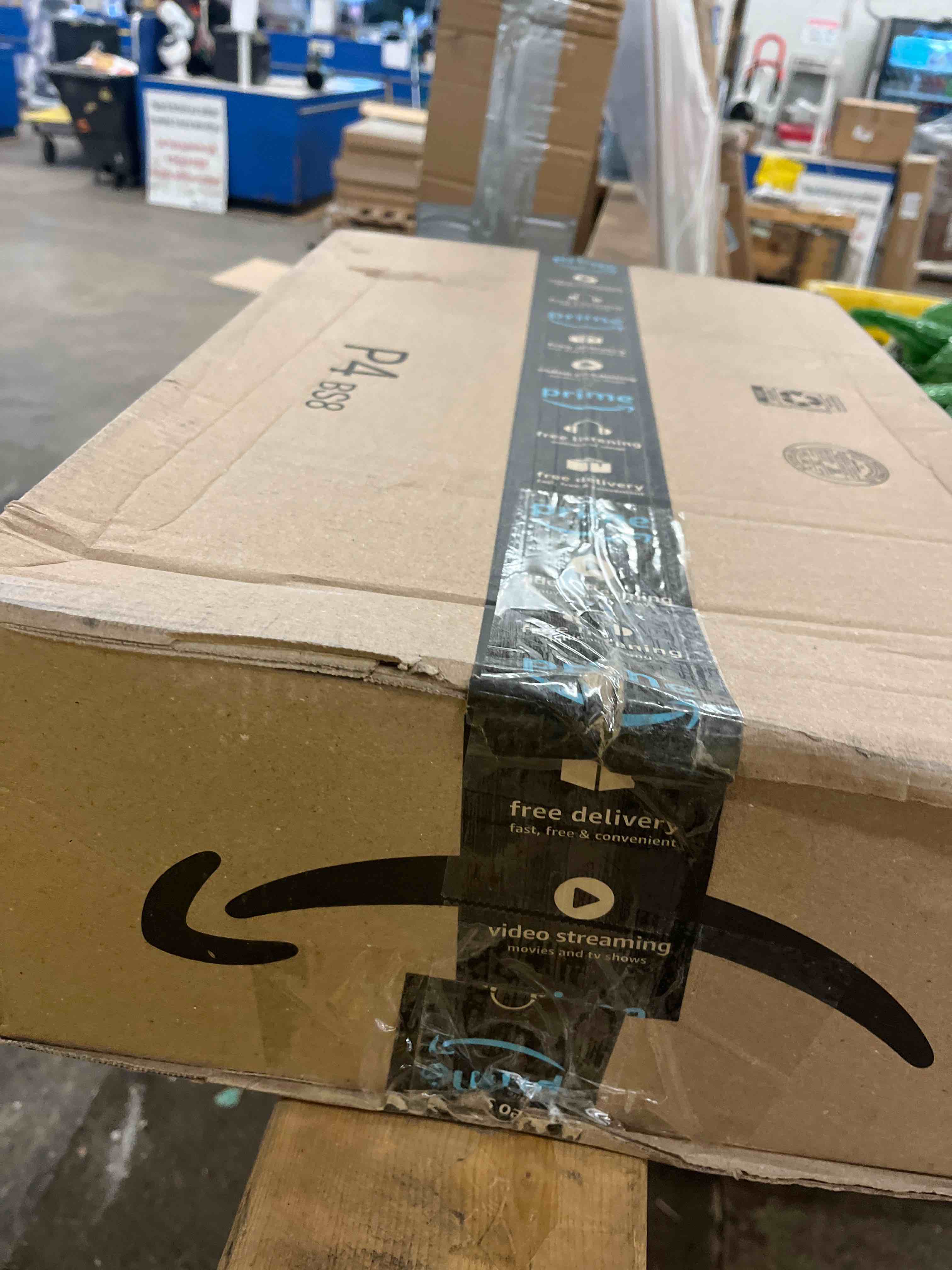 Condition photo showing New/Like New for Lush Decor Boho Stripe Print Cotton Reversible Quilt  Full/Queen  Turquoise/Tangerine  2-3 Piece Set