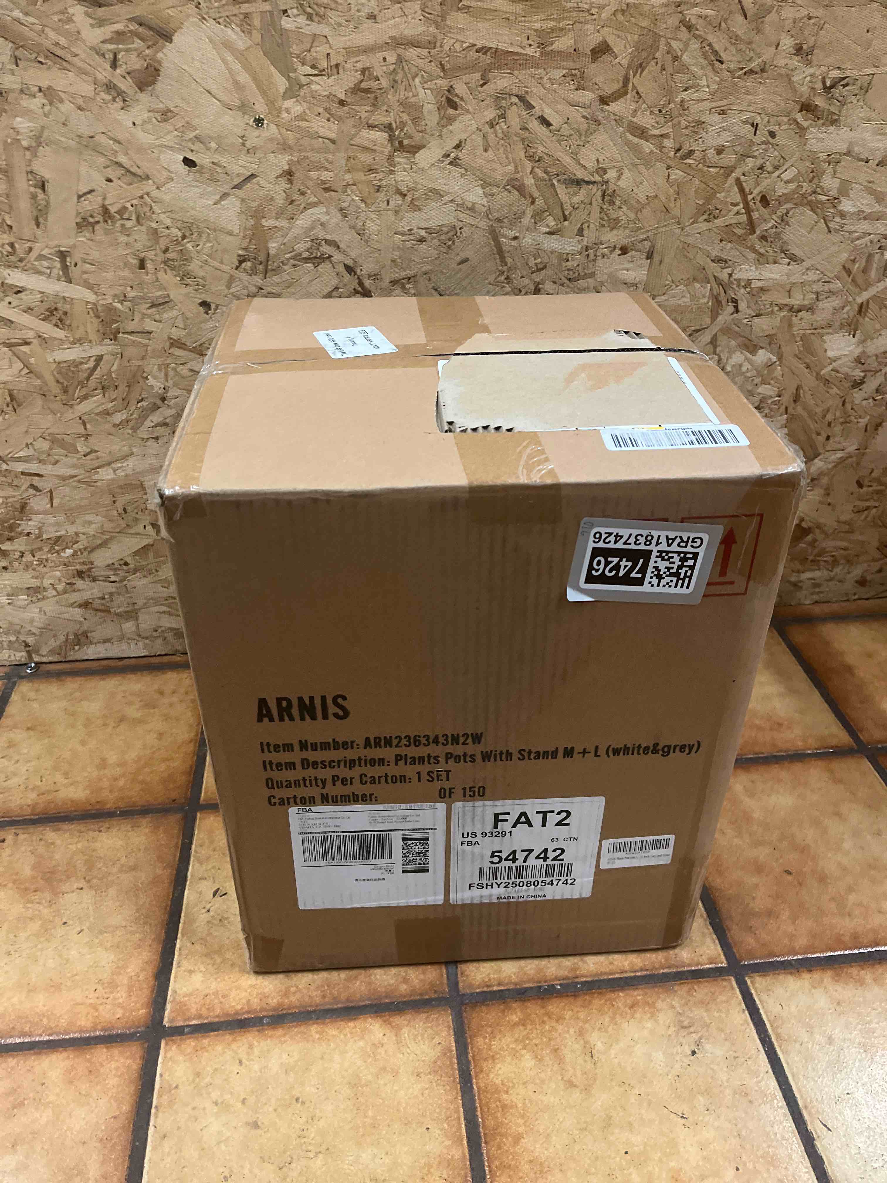 Condition photo showing New/Like New for ARNIS Plants Pots with Stand,Set of 2 Flower Pots, Unique Mid Century Decorative Metal Flower Pots with Drainage,10.5&12.25 Inch, Grey and White