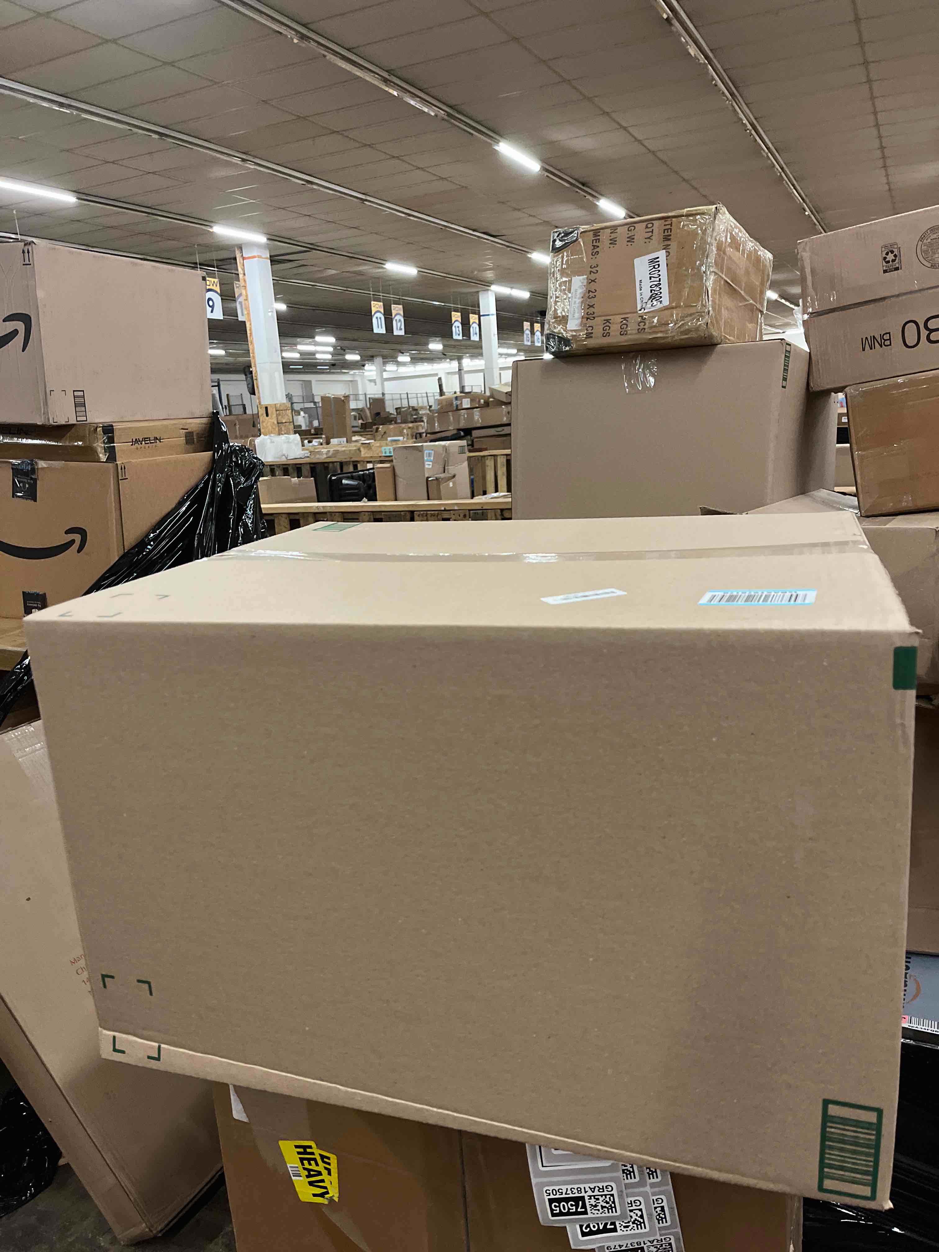 Condition photo showing Good Condition for Round Ottoman with Storage Set of 2-Upholstered Velvet Vanity Stool for MakeupMultifunctional Ottomans Coffee Table Padded Seat Foot Rest for Living Room&Bedroom(White-Tray Lid)