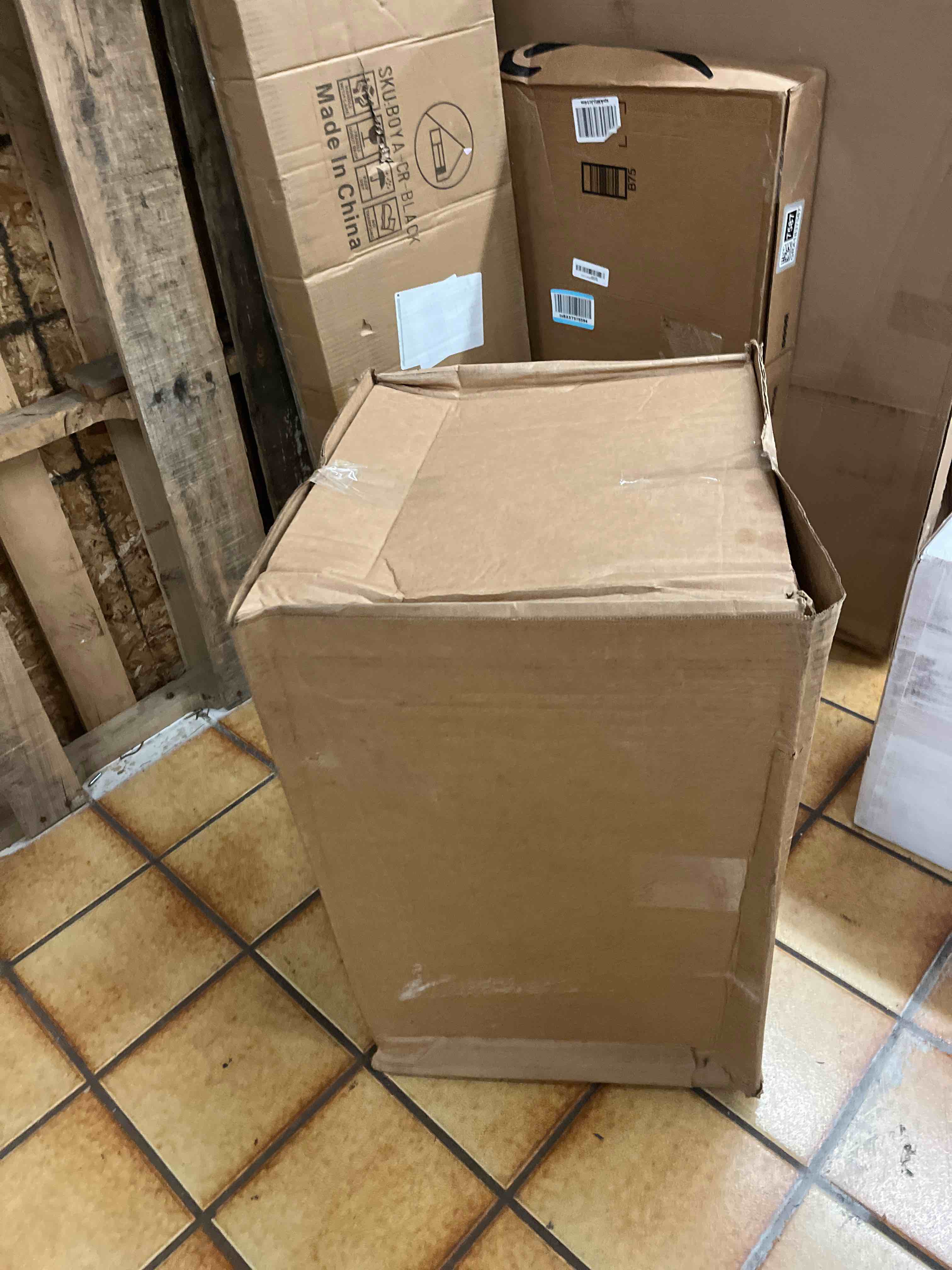 Condition photo showing New/Like New for Amazon Basics Airtight Dog Food Storage Container with Scoop and Wheels, 69 QT, Gray