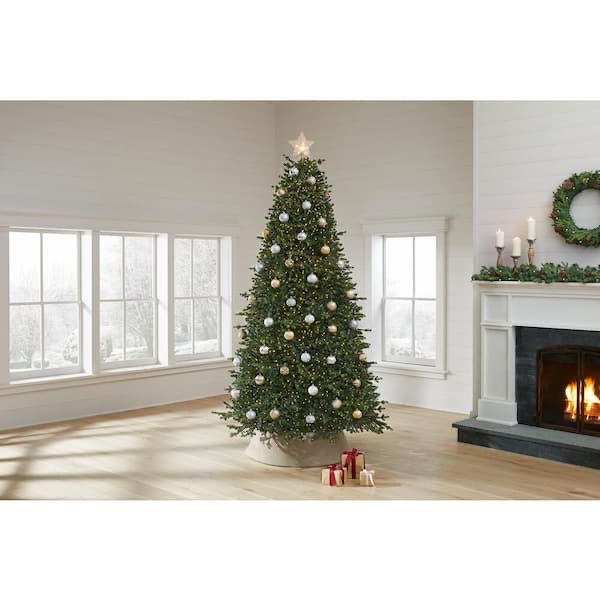 5 ft Elegant Grand Fir LED Pre-Lit Artificial Christmas Tree with Timer with 3000 Warm White Lights