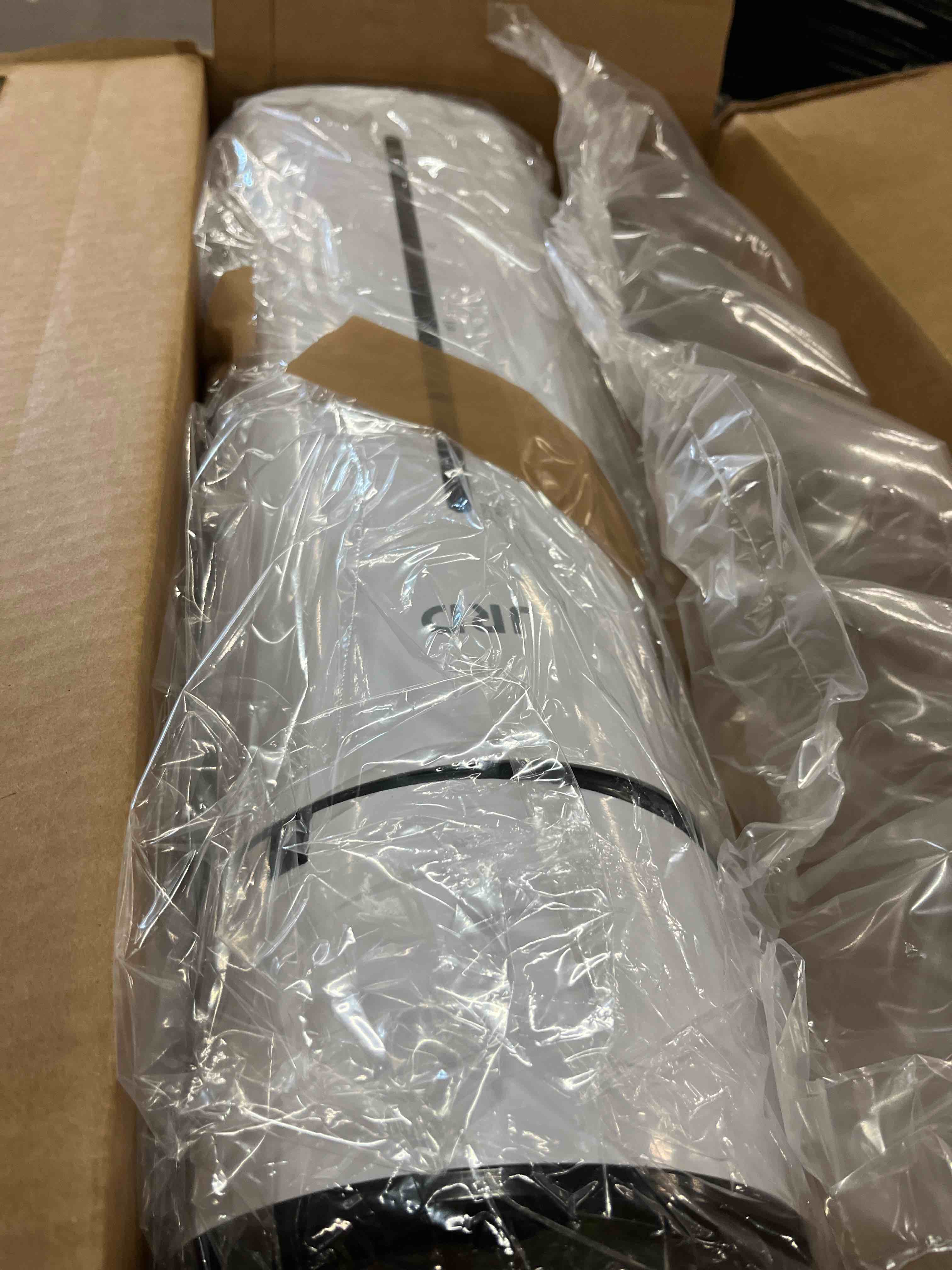 Condition photo showing New/Like New for JRD Humidifier Large Room 8L/ 2.1Gal, Ultrasonic Cool Mist for Bedroom, Quiet Humidifier with Remote Control, 10 Mist Modes, 24H Timer, Night Light, AI Mode, 40H Run for Home Office Baby Pets Plants