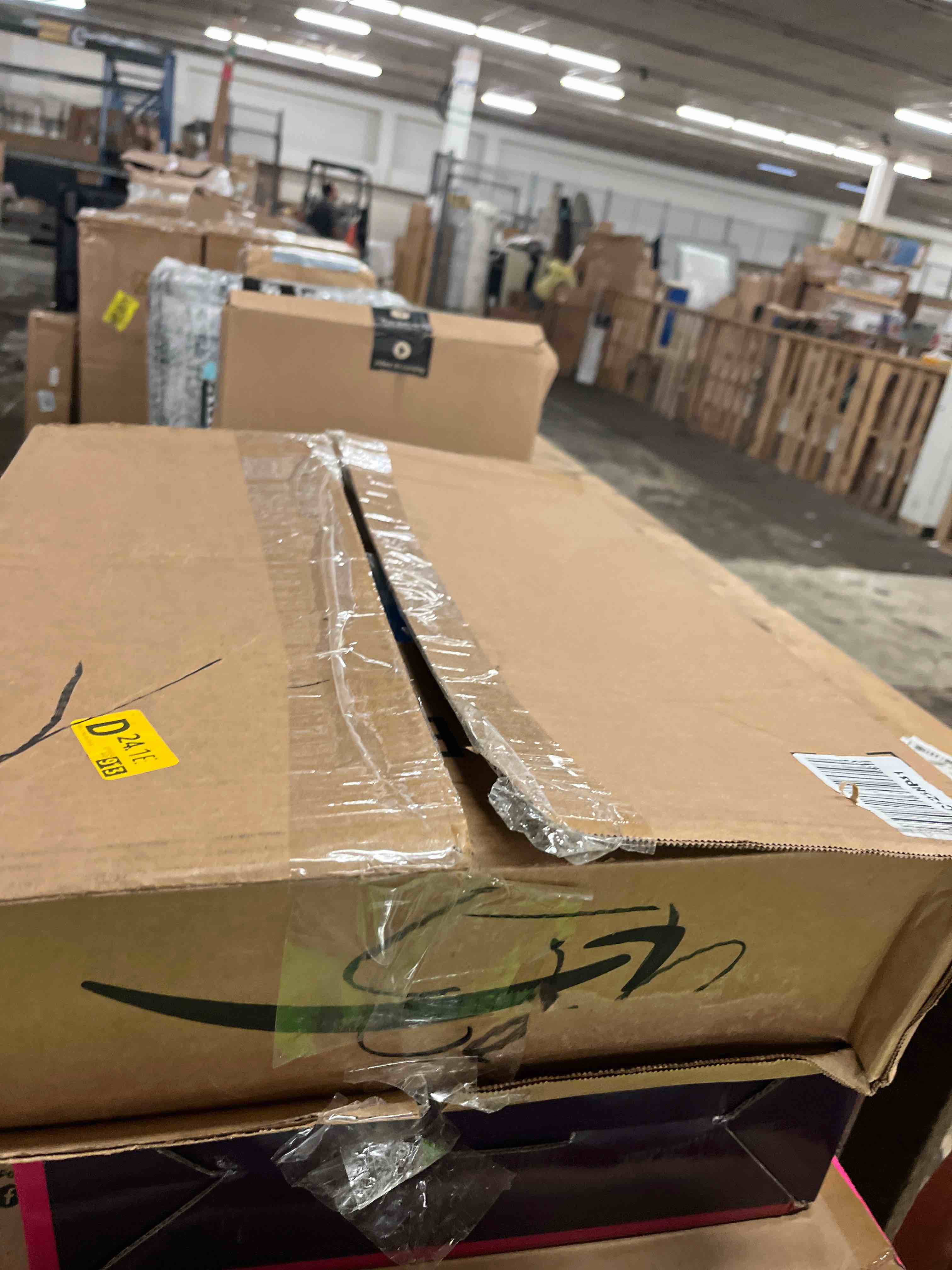 https://s3.amazonaws.com/lotting-images-prod/phillipi/GRA1888015_1755619701272.jpeg