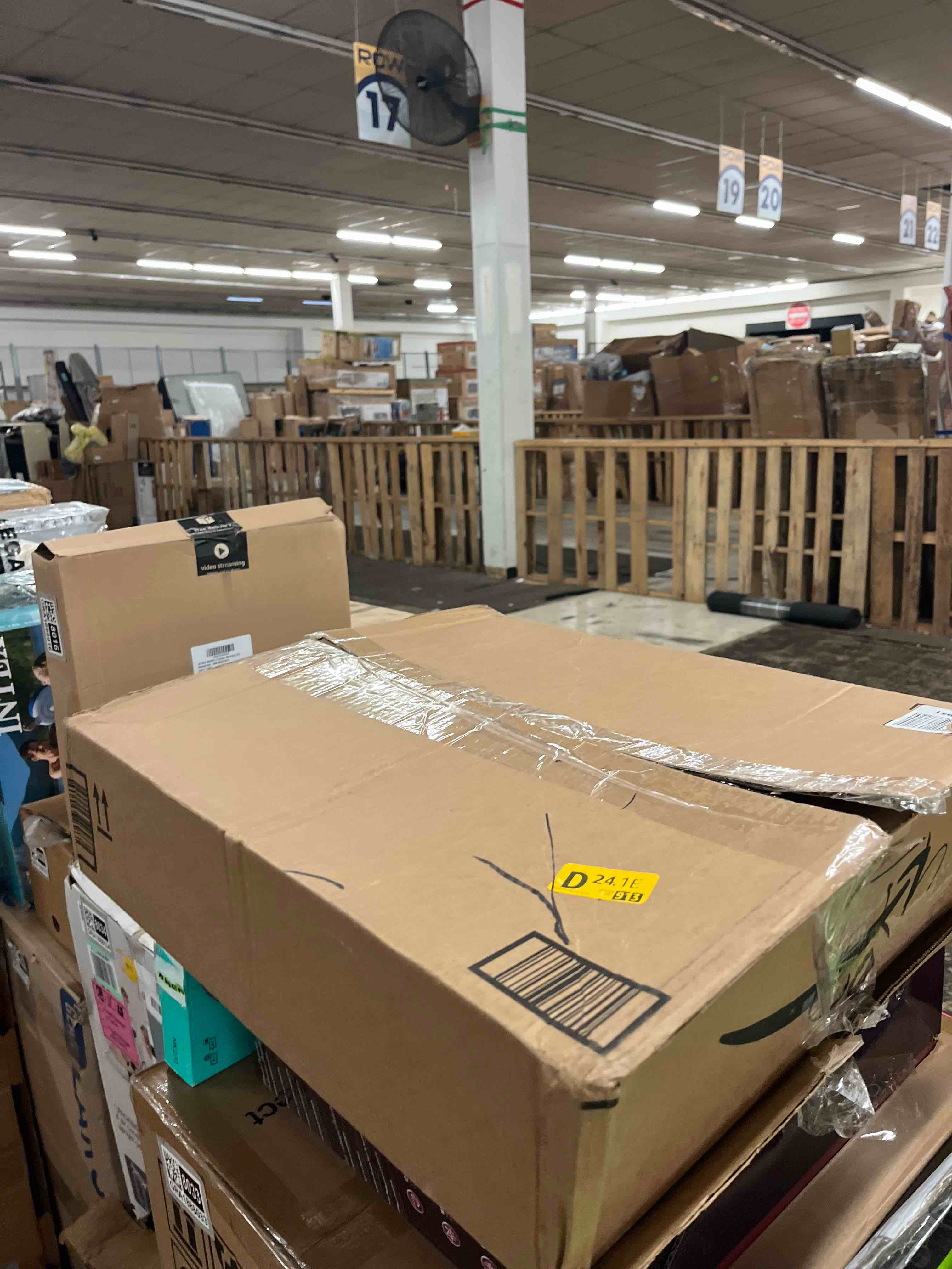 https://s3.amazonaws.com/lotting-images-prod/phillipi/GRA1888015_1755619702720.jpeg