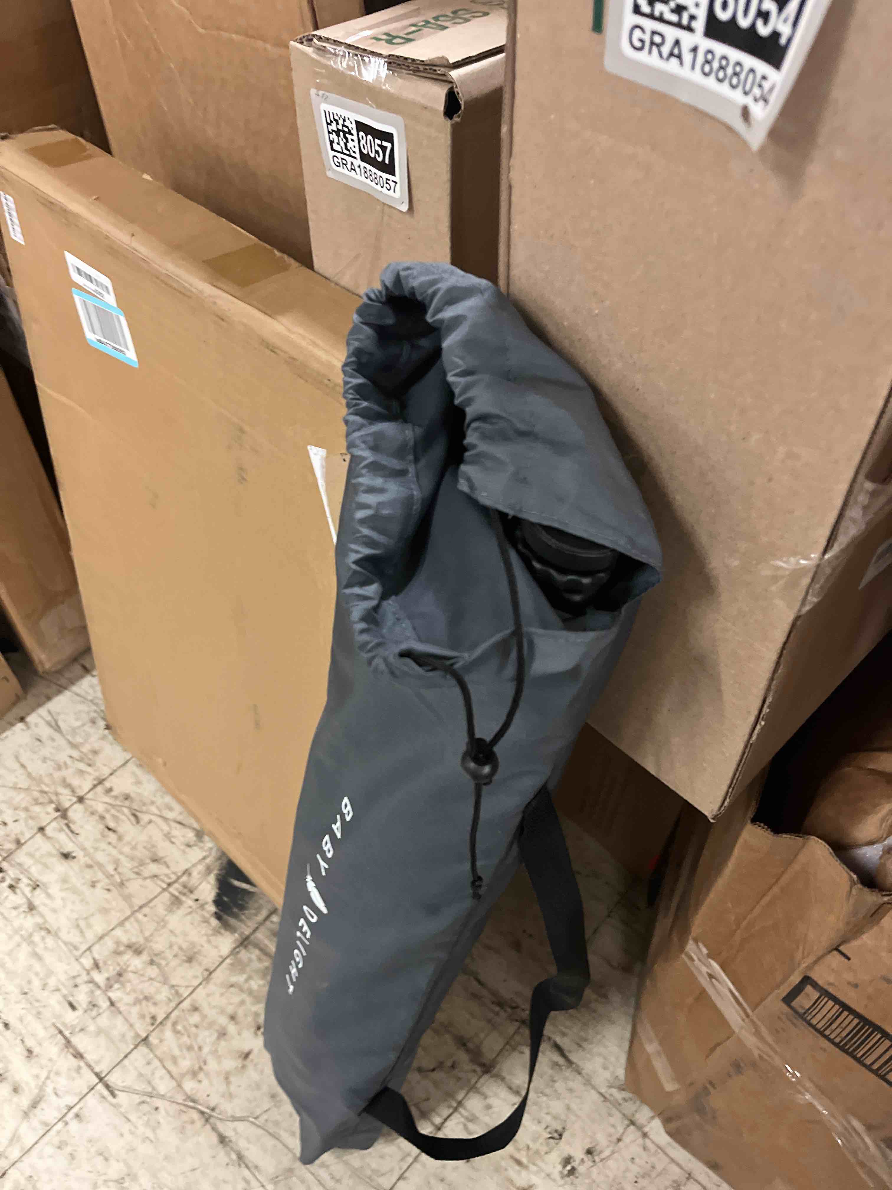 https://s3.amazonaws.com/lotting-images-prod/phillipi/GRA1888038_1755614941432.jpeg
