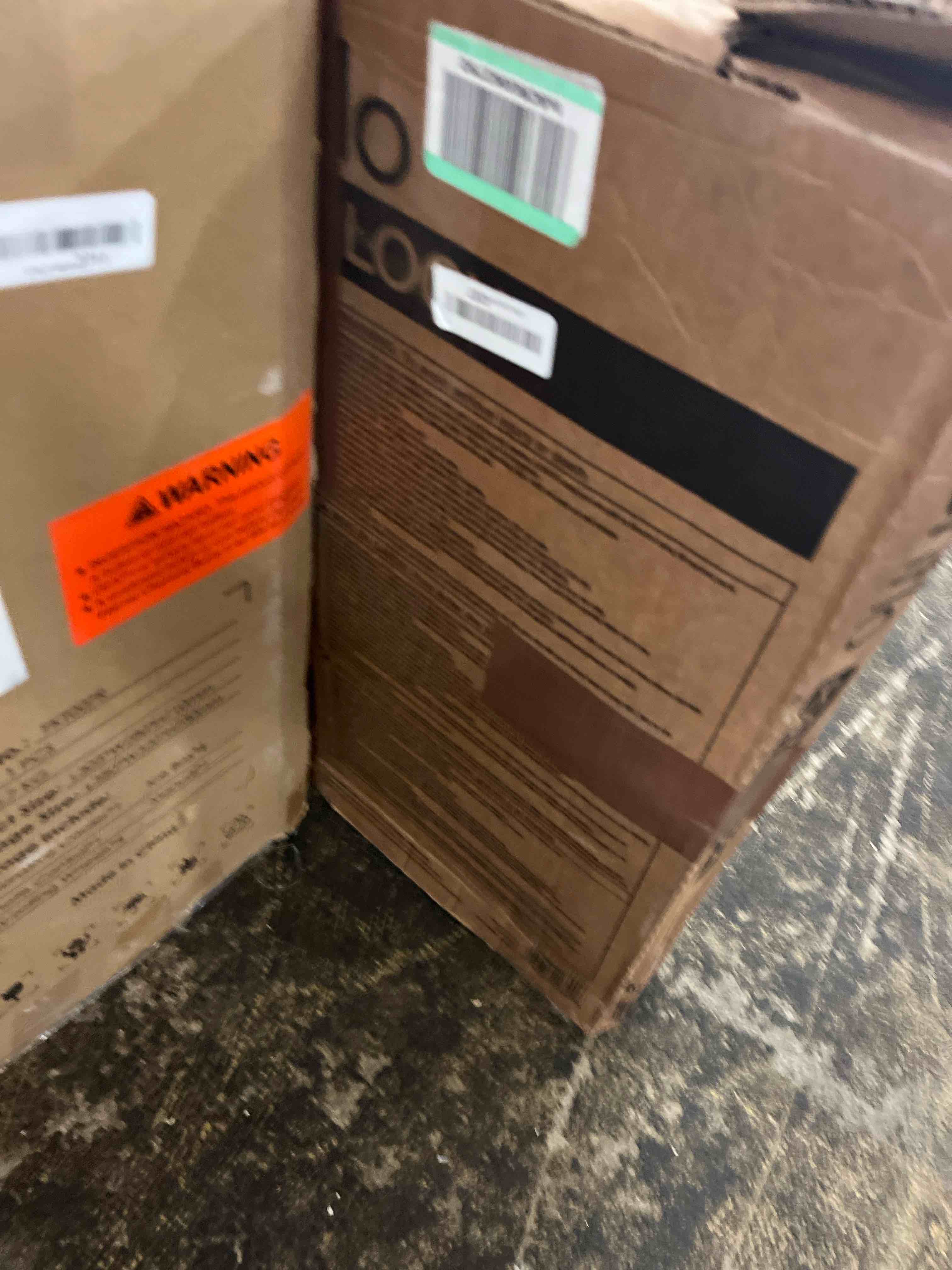 https://s3.amazonaws.com/lotting-images-prod/phillipi/GRA1888043_1755615298756.jpeg