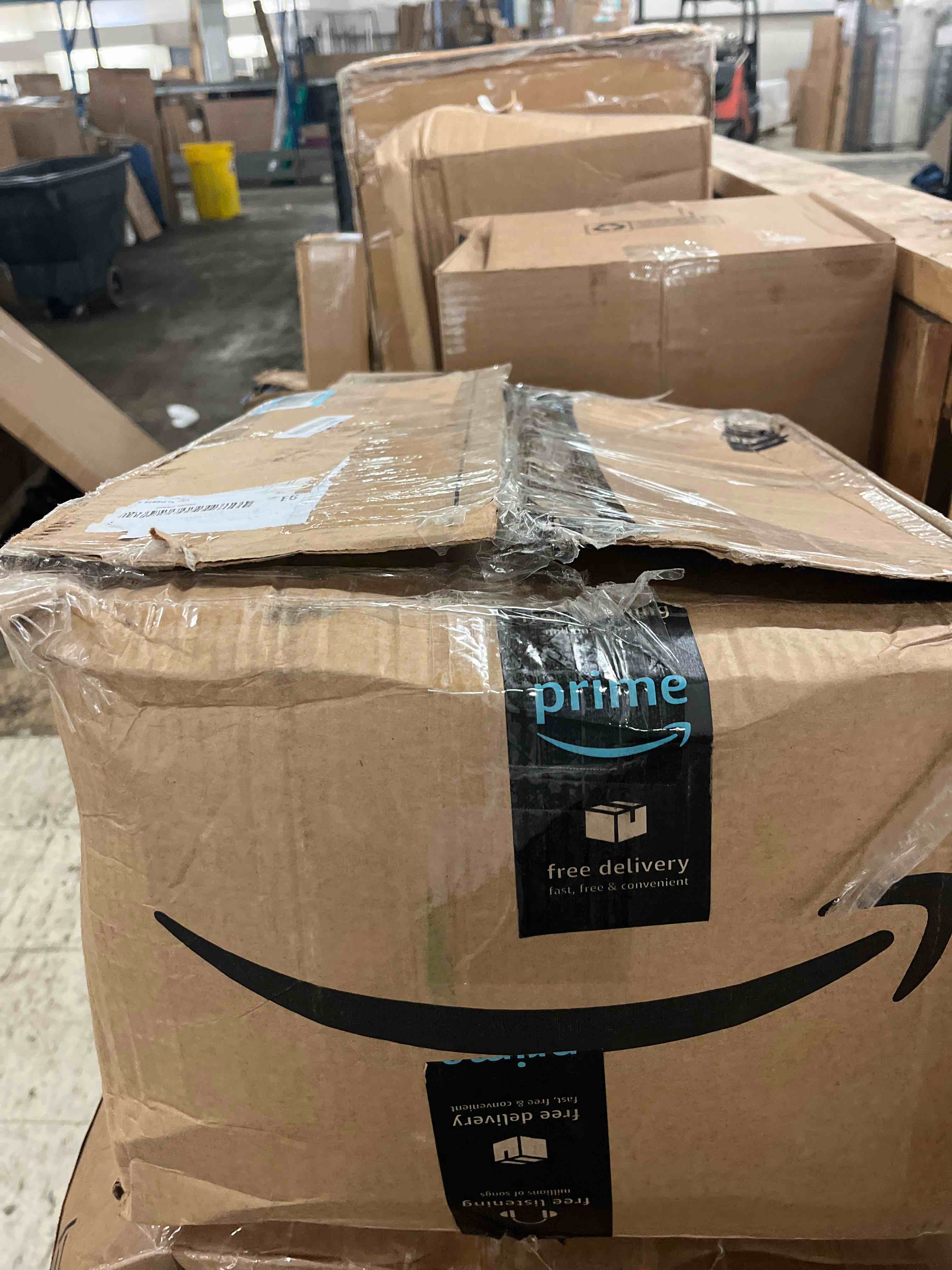 https://s3.amazonaws.com/lotting-images-prod/phillipi/GRA1888056_1755613834356.jpeg
