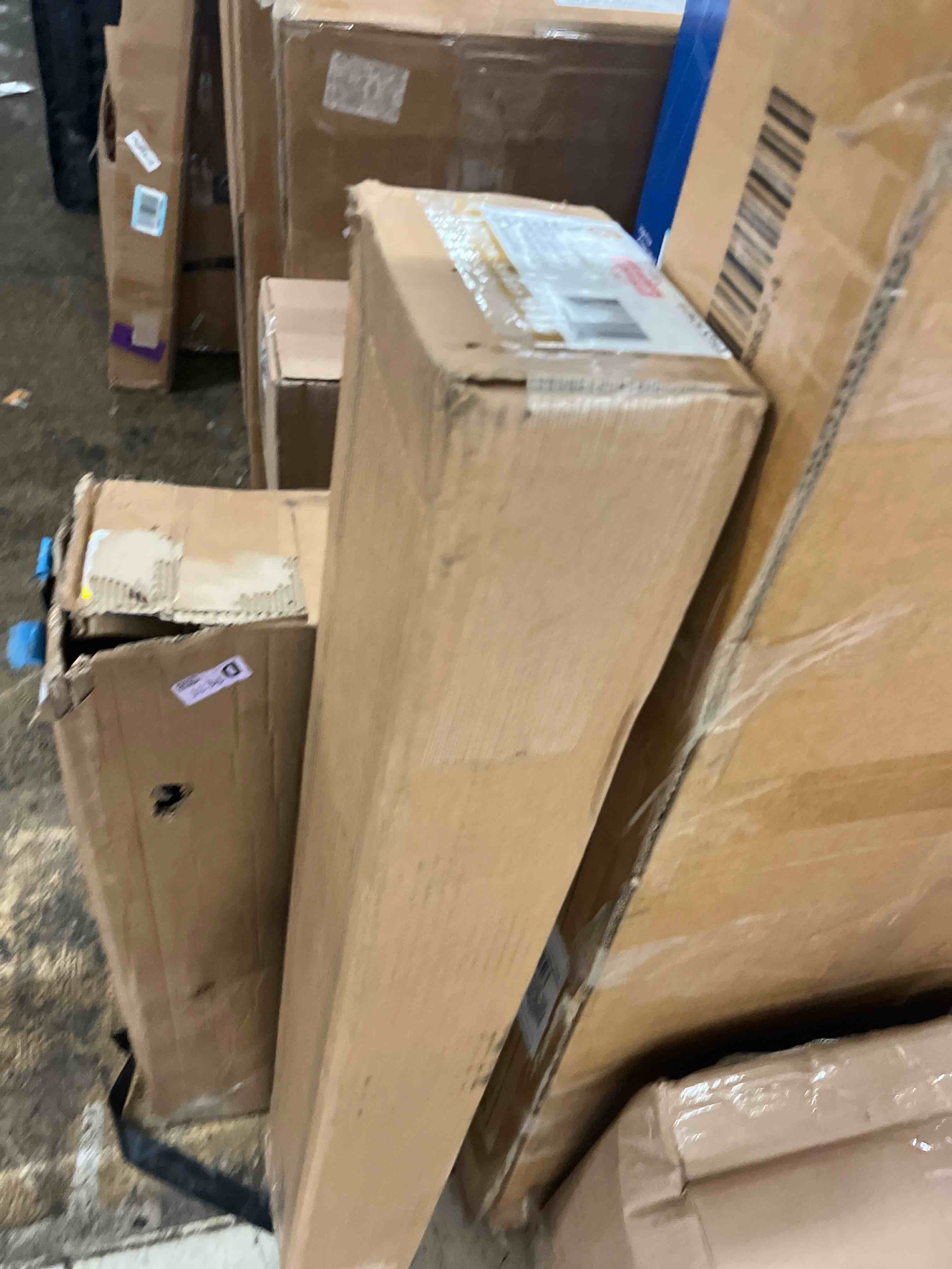https://s3.amazonaws.com/lotting-images-prod/phillipi/GRA1888078_1755612904825.jpeg