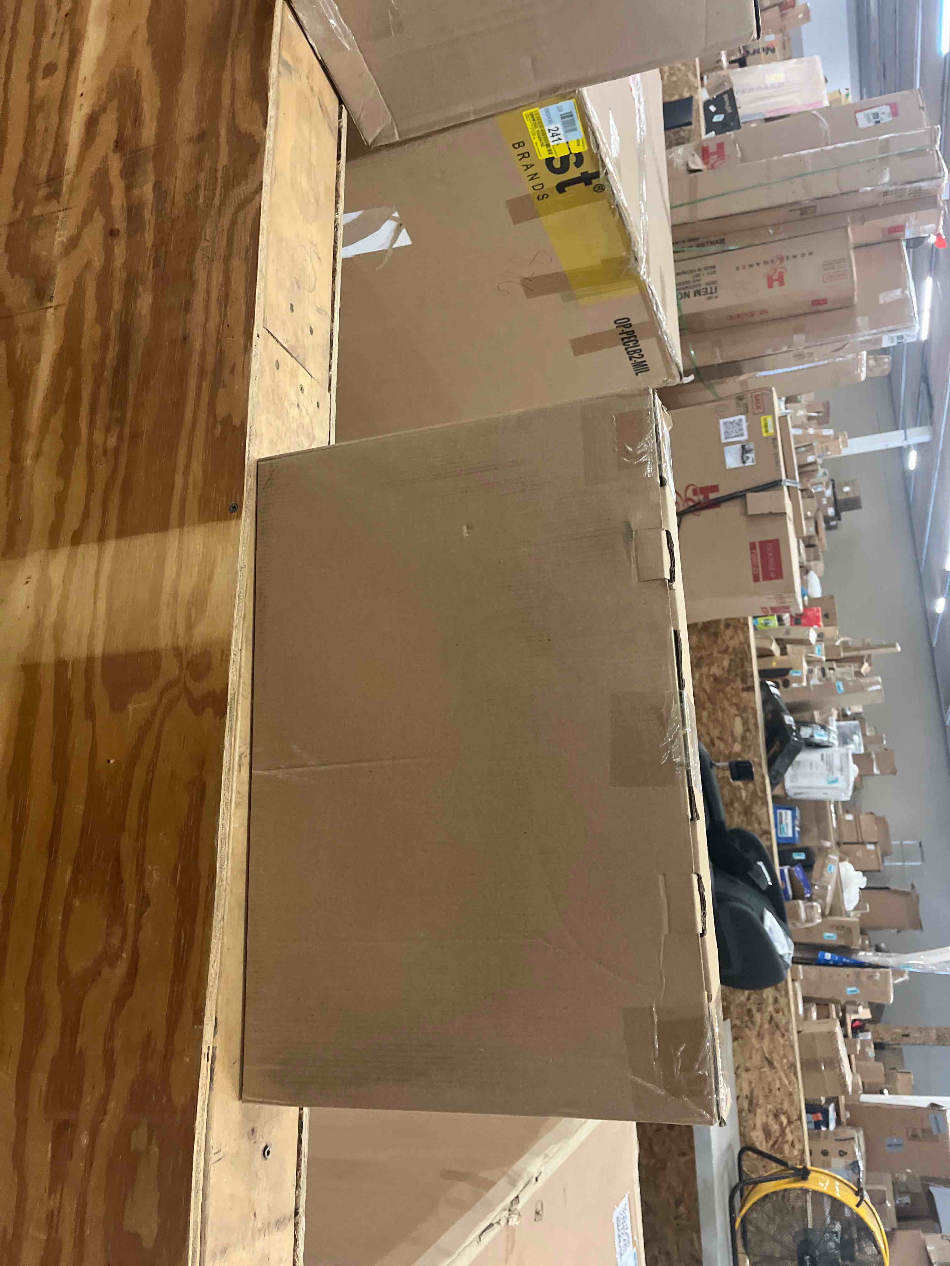 https://s3.amazonaws.com/lotting-images-prod/phillipi/GRA1888121_1755615748473.jpeg