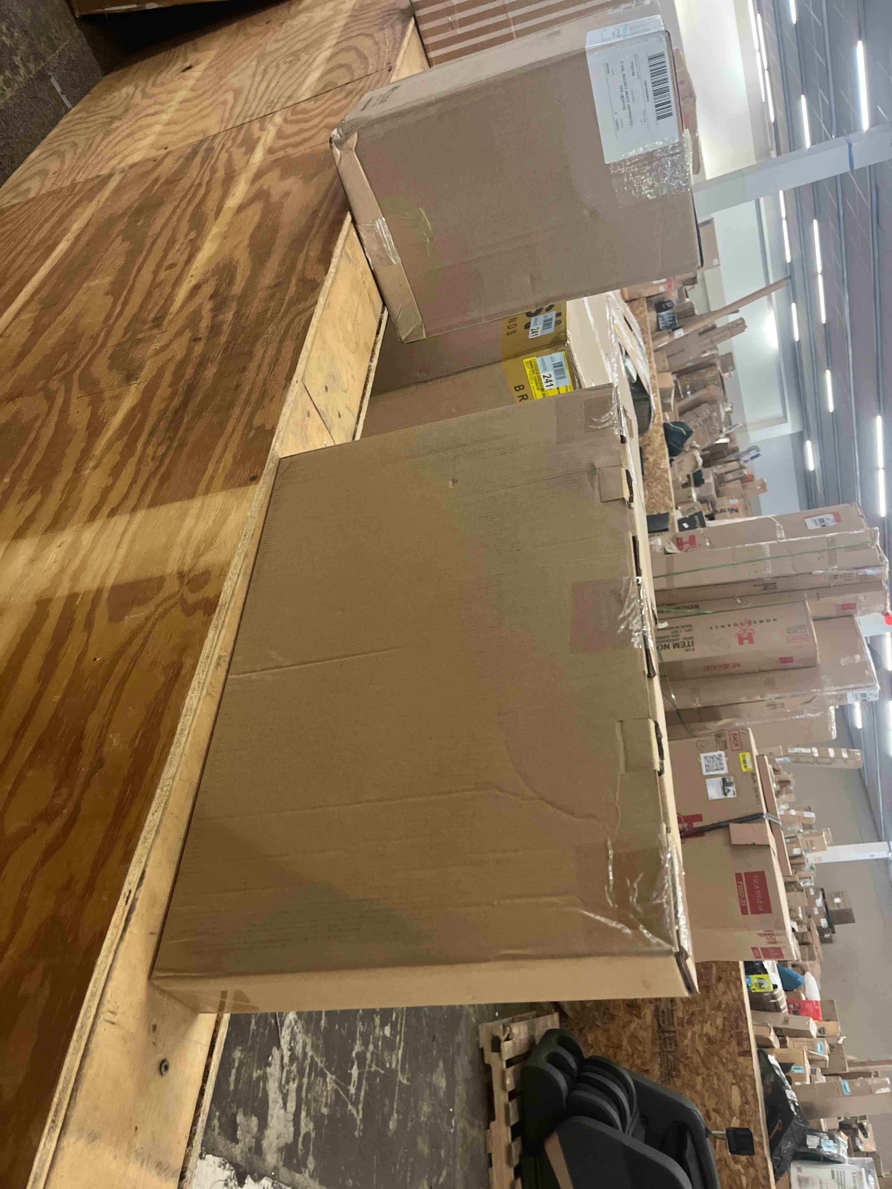 https://s3.amazonaws.com/lotting-images-prod/phillipi/GRA1888121_1755615750324.jpeg