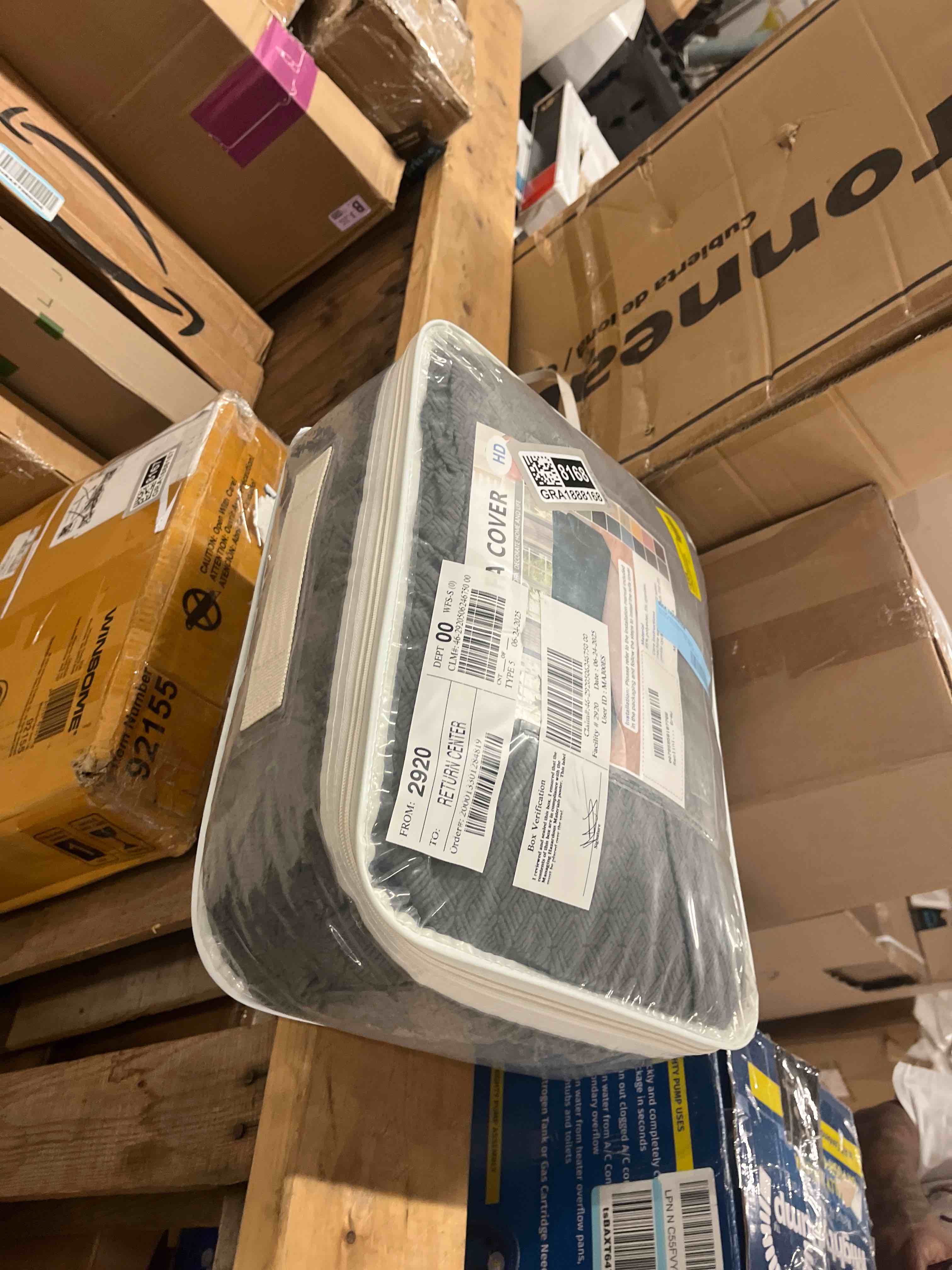 https://s3.amazonaws.com/lotting-images-prod/phillipi/GRA1888168_1755646395509.jpeg