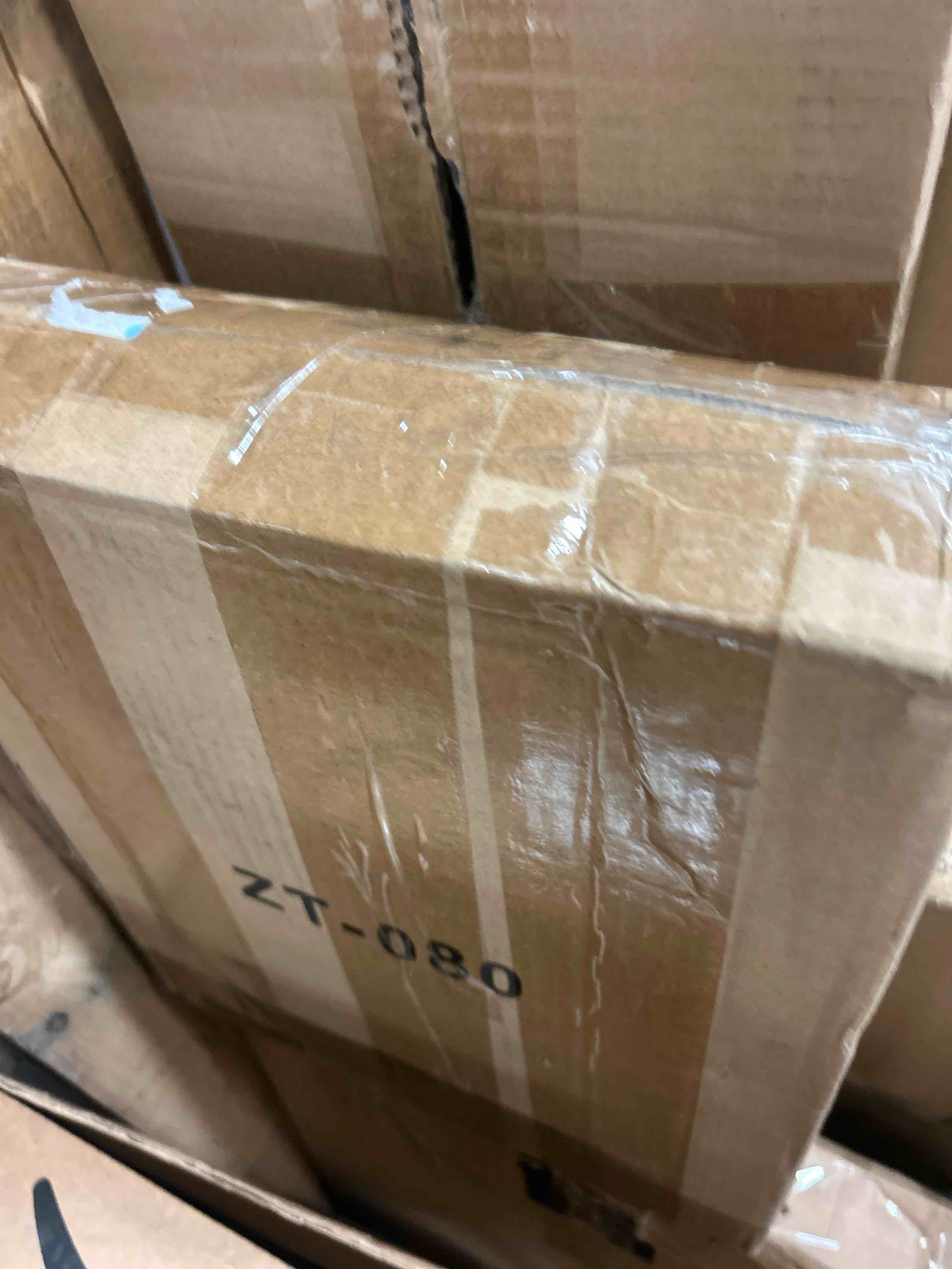 https://s3.amazonaws.com/lotting-images-prod/phillipi/GRA1888232_1755647136693.jpeg