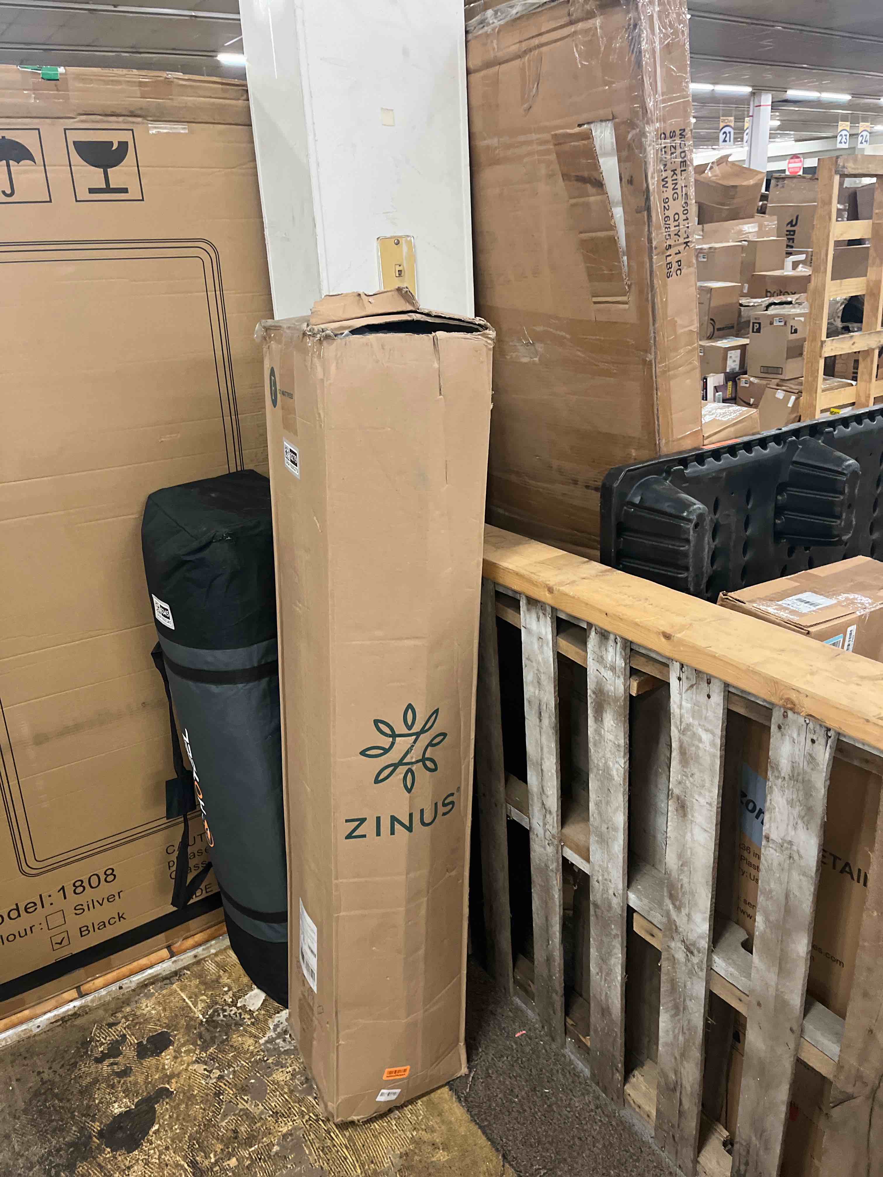 https://s3.amazonaws.com/lotting-images-prod/phillipi/GRA1888279_1755817350903.jpeg