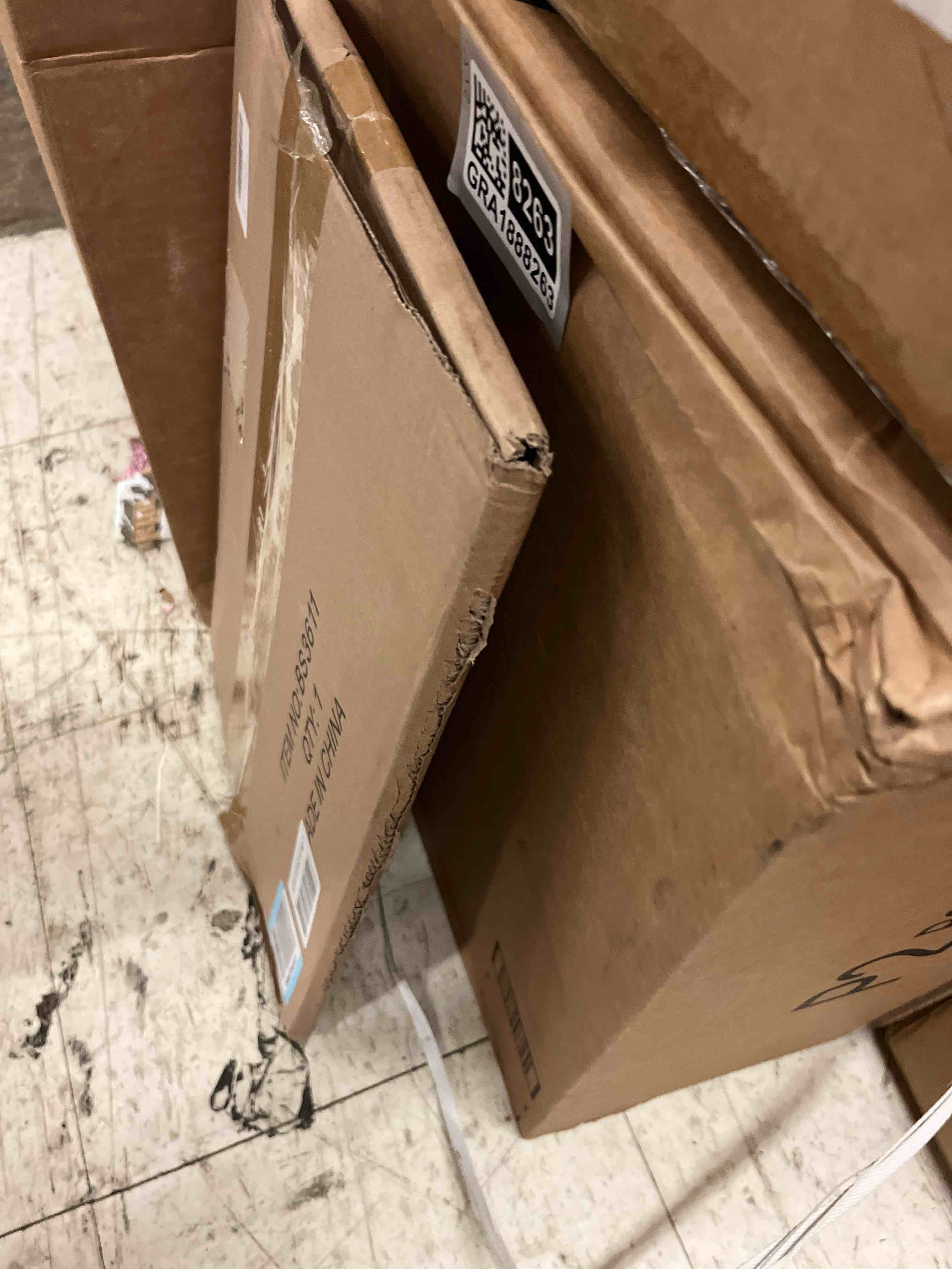 https://s3.amazonaws.com/lotting-images-prod/phillipi/GRA1888309_1755647219968.jpeg
