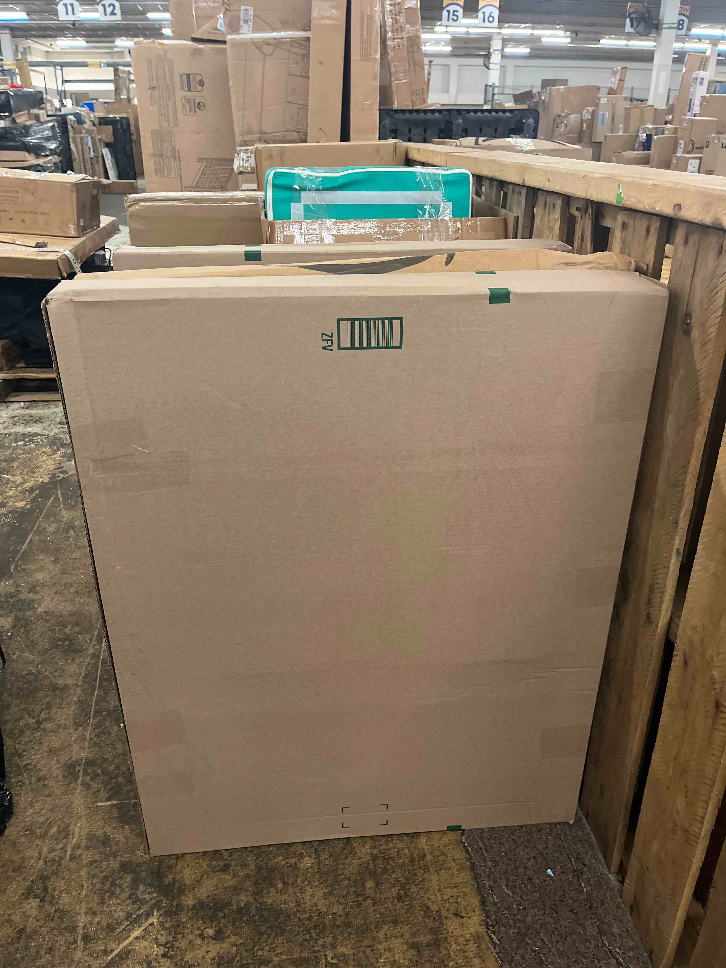 https://s3.amazonaws.com/lotting-images-prod/phillipi/GRA1888366_1755820396018.jpeg
