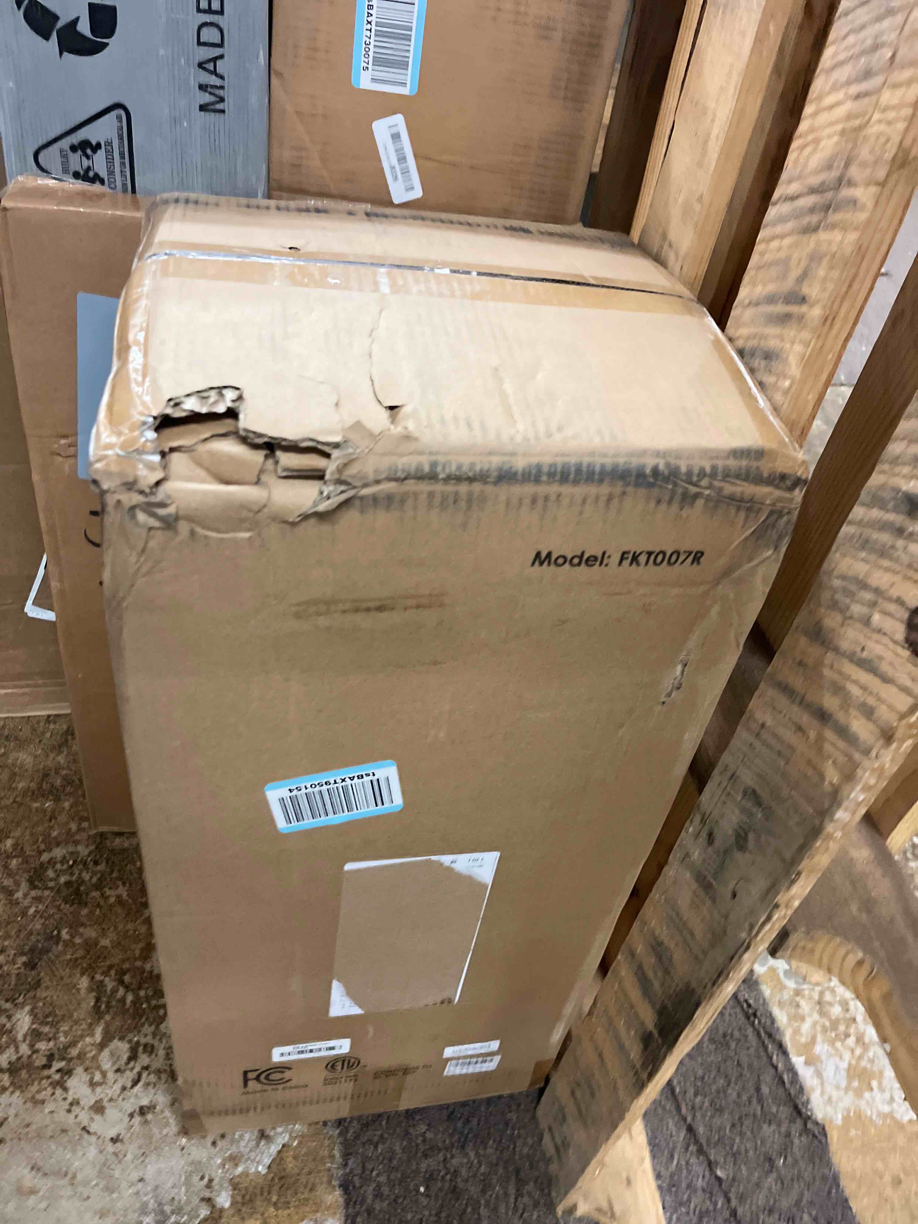 https://s3.amazonaws.com/lotting-images-prod/phillipi/GRA1888459_1755818060721.jpeg