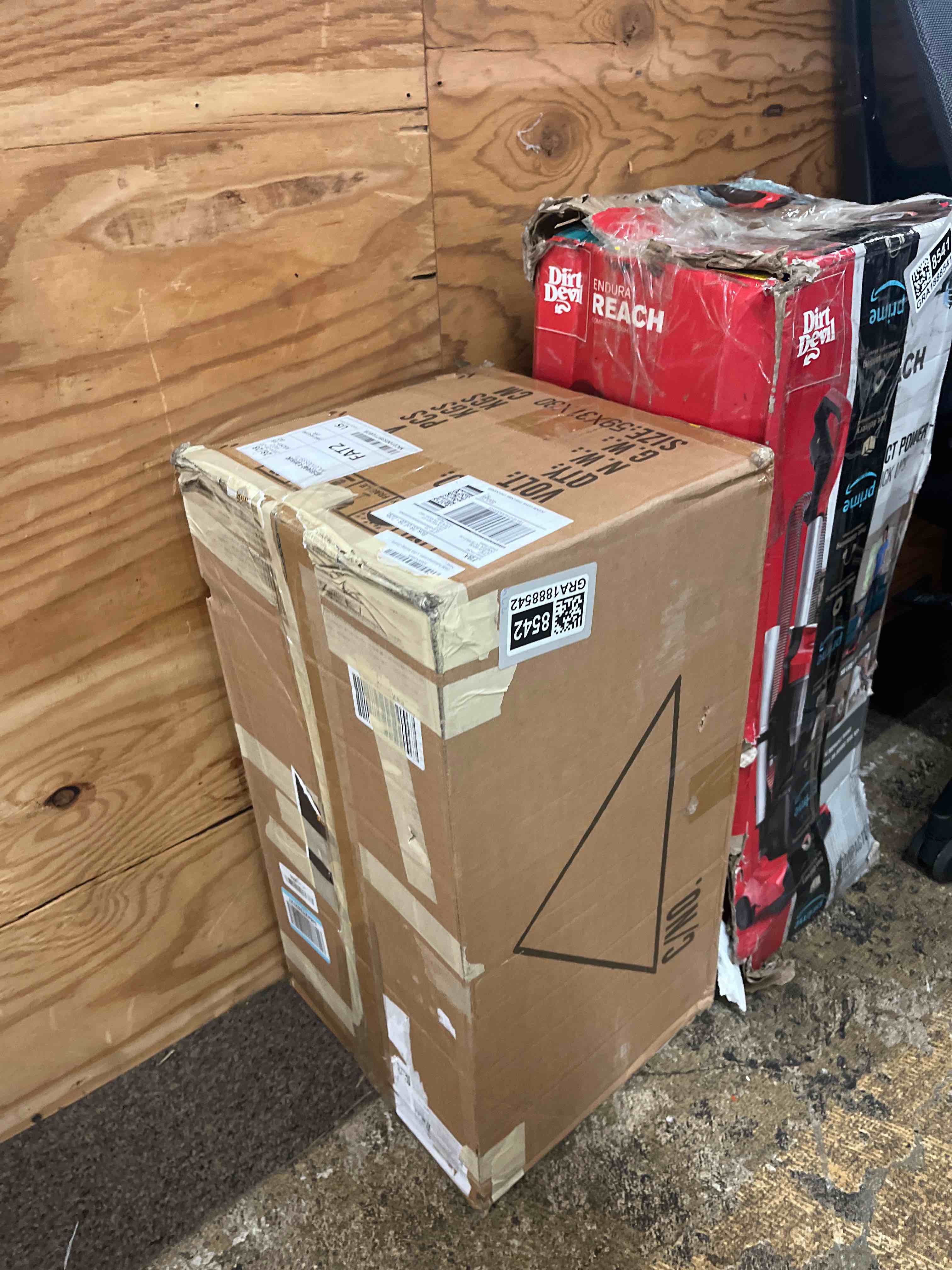https://s3.amazonaws.com/lotting-images-prod/phillipi/GRA1888542_1755873422302.jpeg