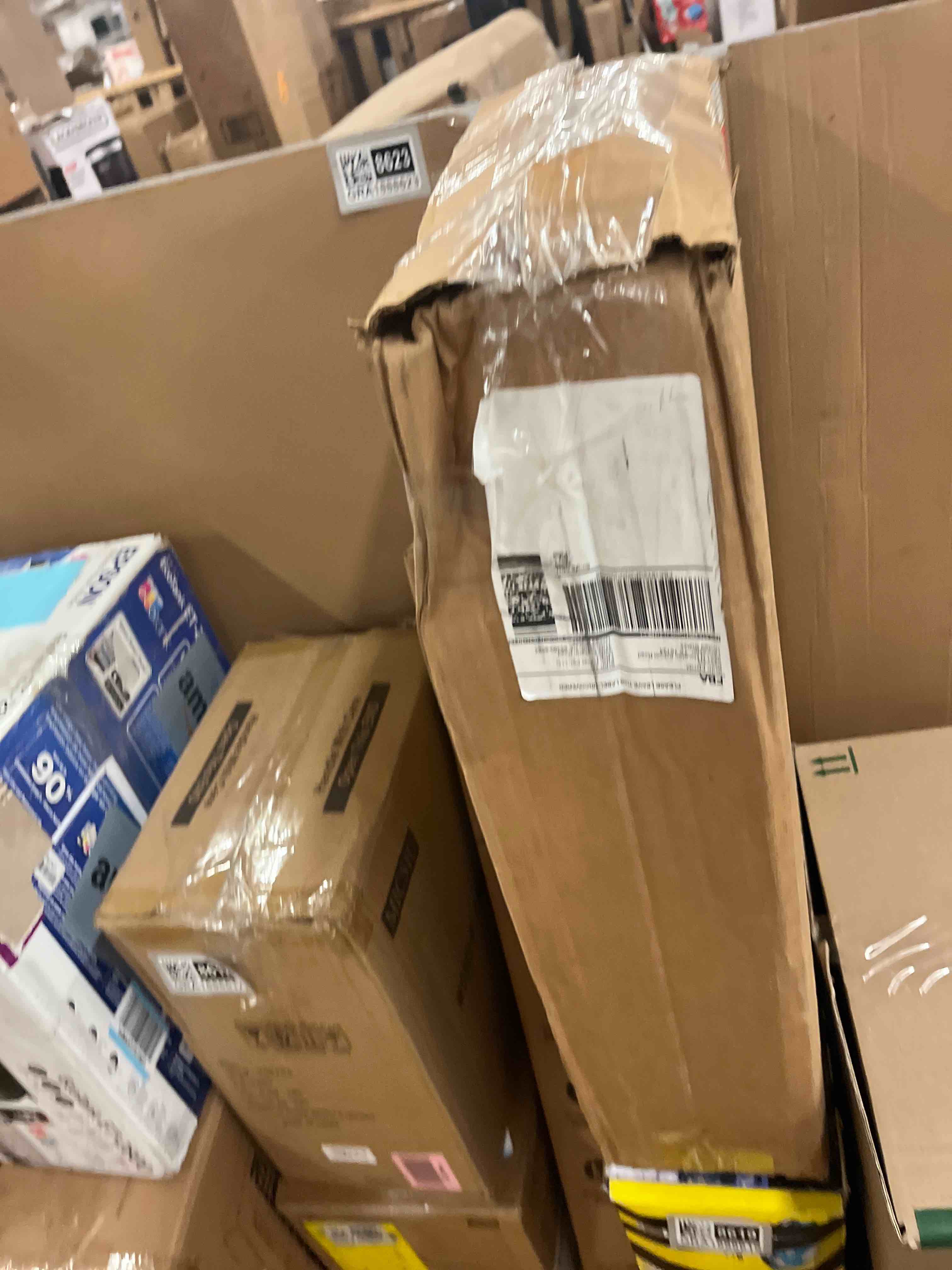 https://s3.amazonaws.com/lotting-images-prod/phillipi/GRA1888630_1755875917888.jpeg